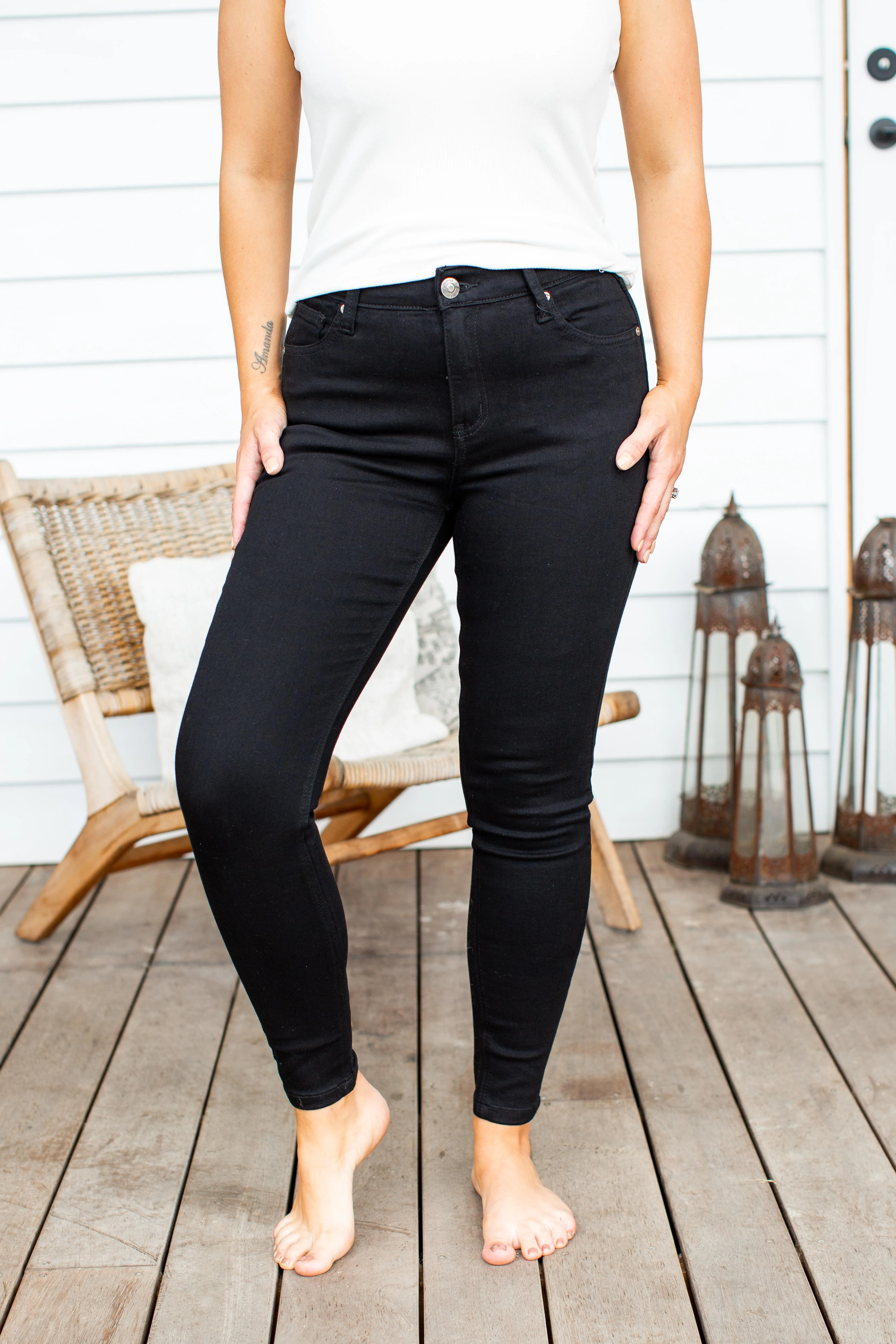Leroy Jeans in Black - Image 8
