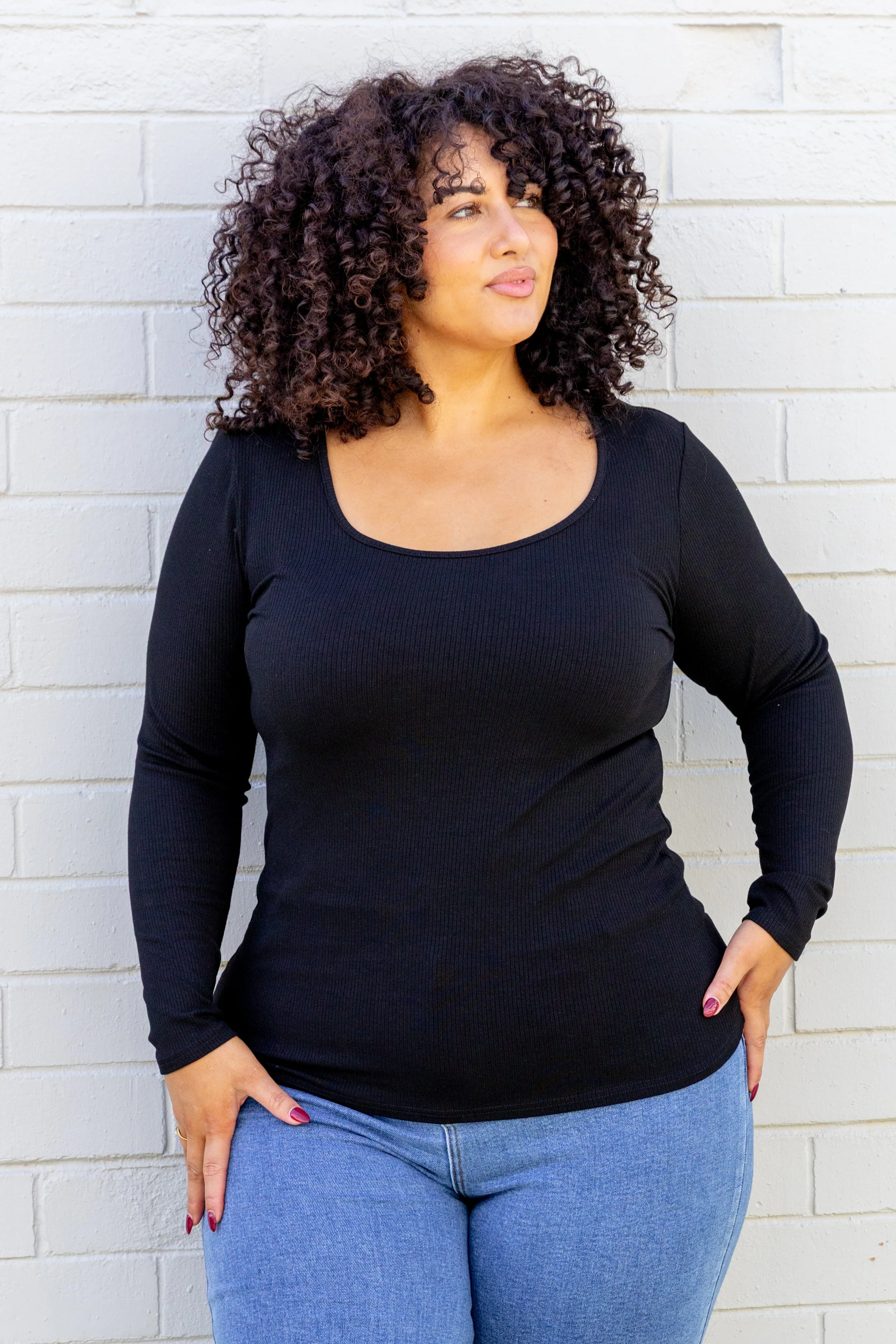 Billi Long Sleeve Rib Tee in Black - Image 5