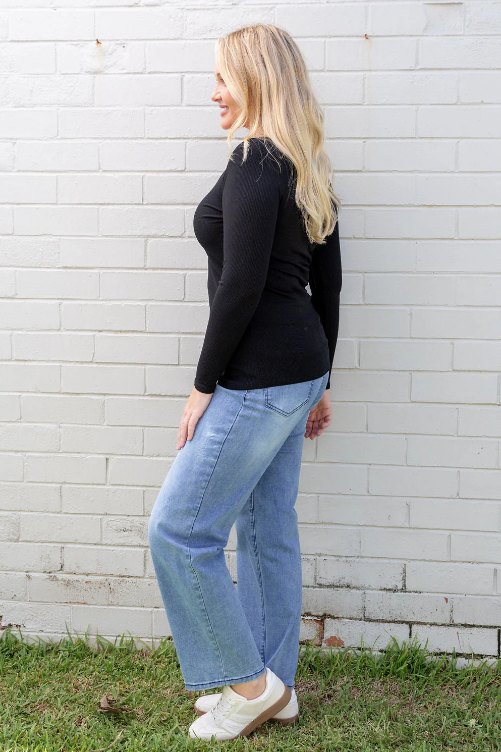 Billi Long Sleeve Rib Tee in Black - Image 8