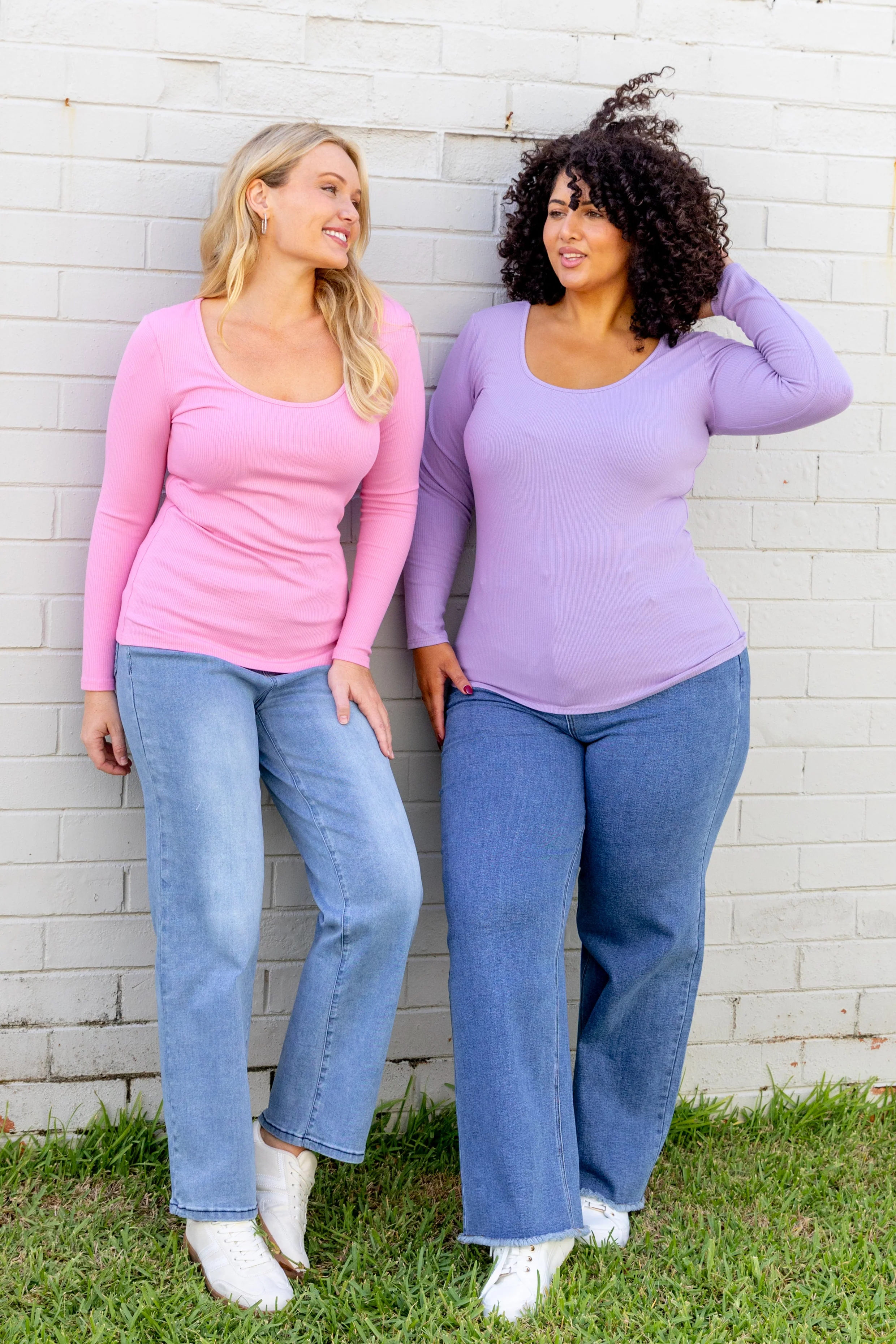 Billi Long Sleeve Rib Tee in Lavender - Image 14