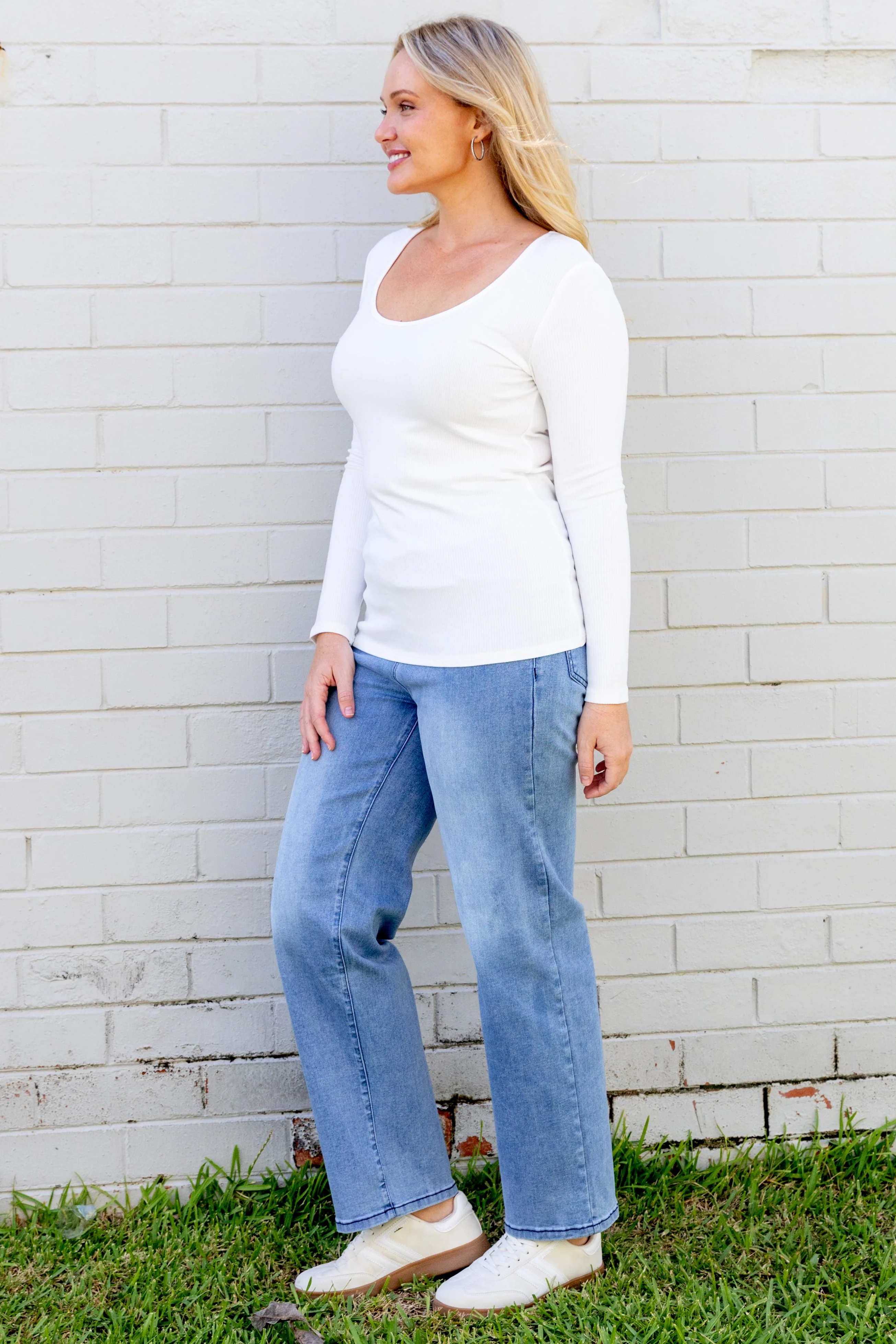 Billi Long Sleeve Rib Tee in White - Image 10