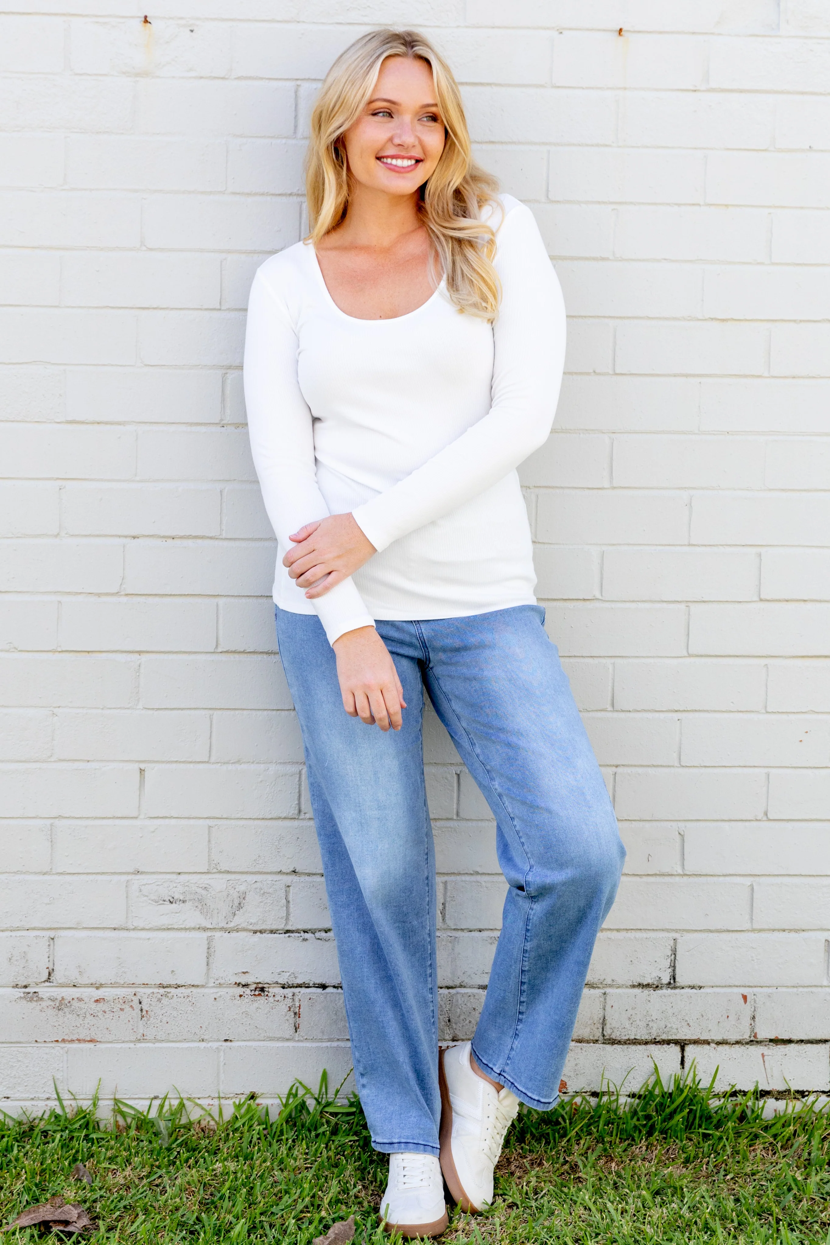 Billi Long Sleeve Rib Tee in White - Image 2