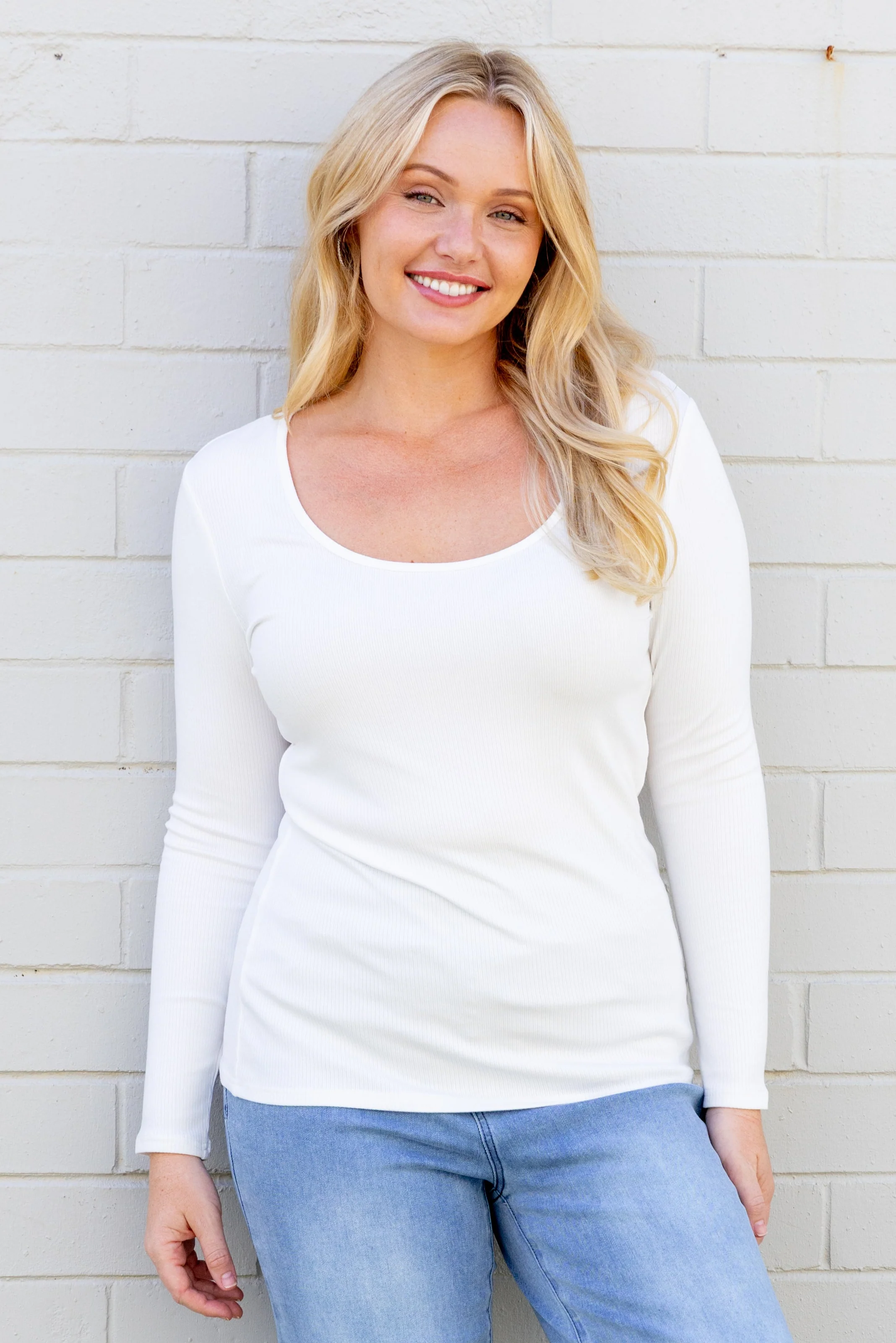 Billi Long Sleeve Rib Tee in White - Image 4