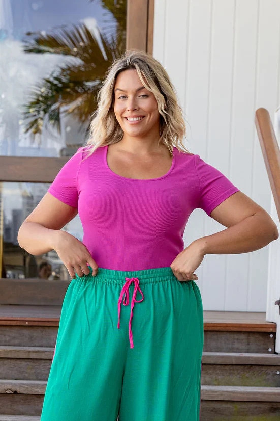 Billi Rib Tee in Fuchsia - Image 2