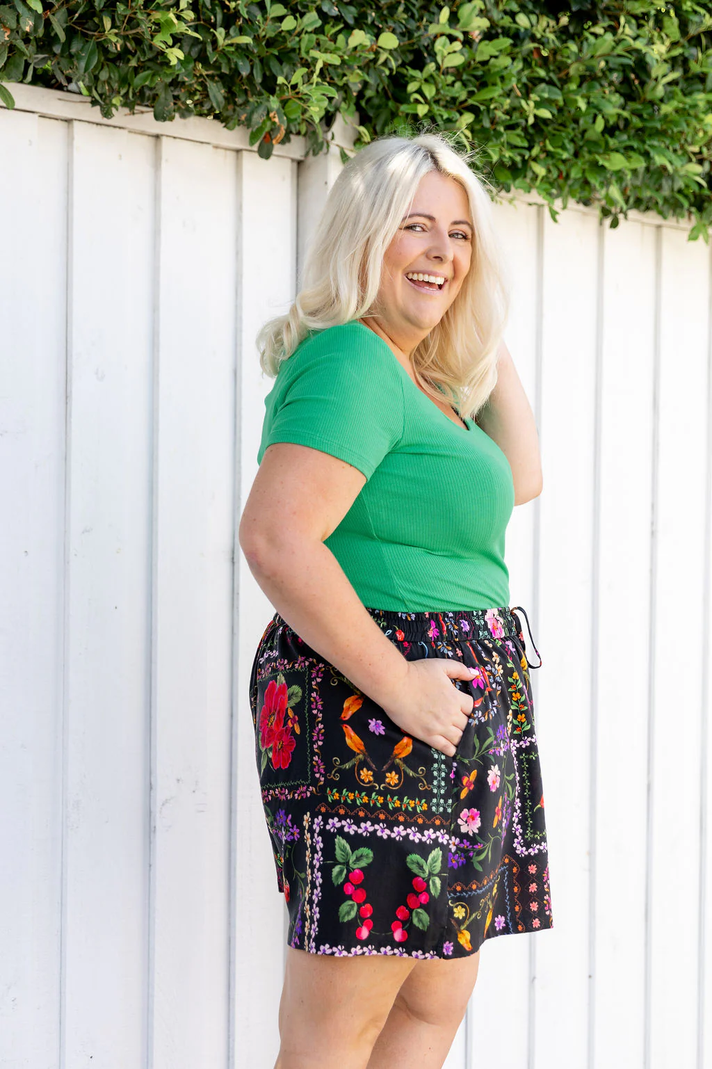 Billi Rib Tee in Green - Image 6