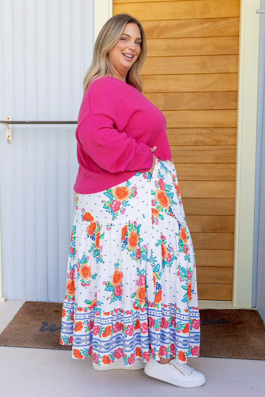 Blakely Crop Knit In Barbie Pink - Image 4