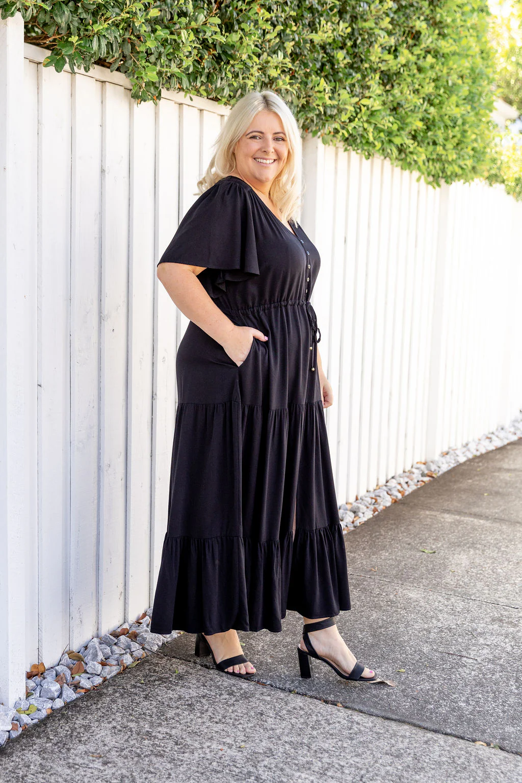 Bonnie Maxi Dress in Black - Image 15