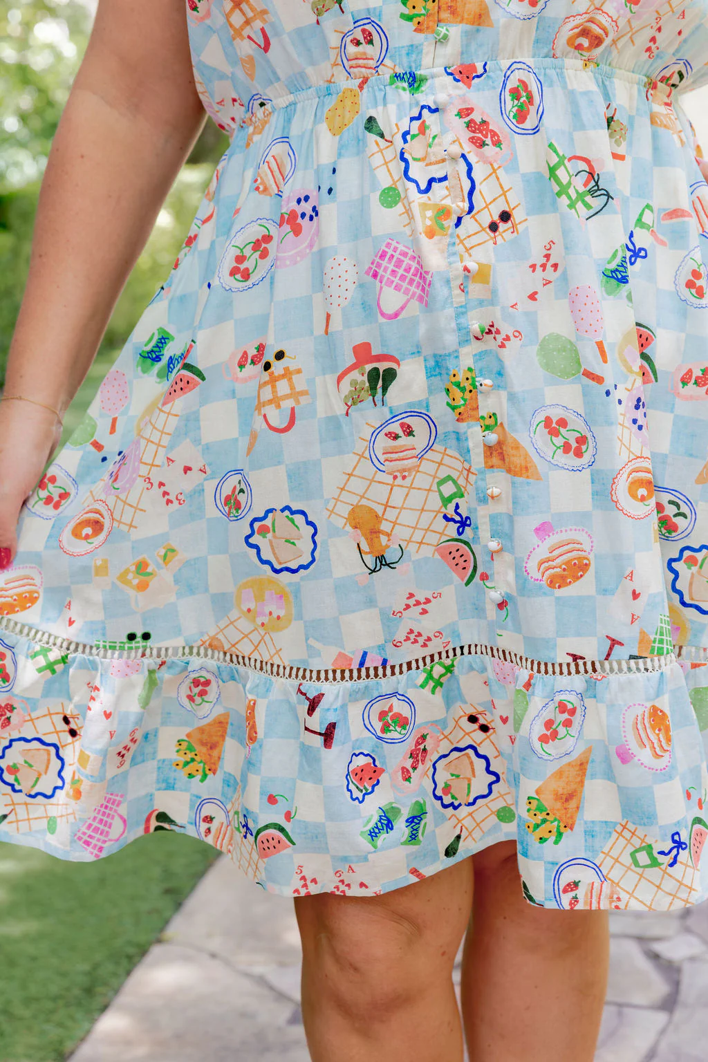 Brontie Linen Blend Dress in Picnic - Image 10