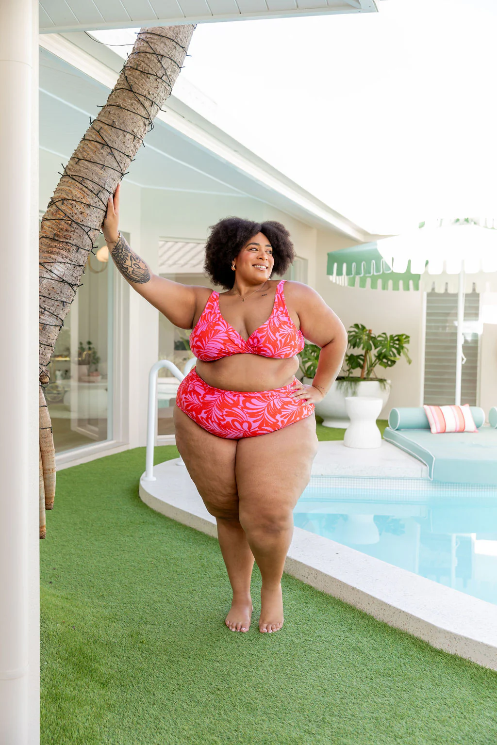 Burleigh Bikini Top in Pink Jungle - Image 25