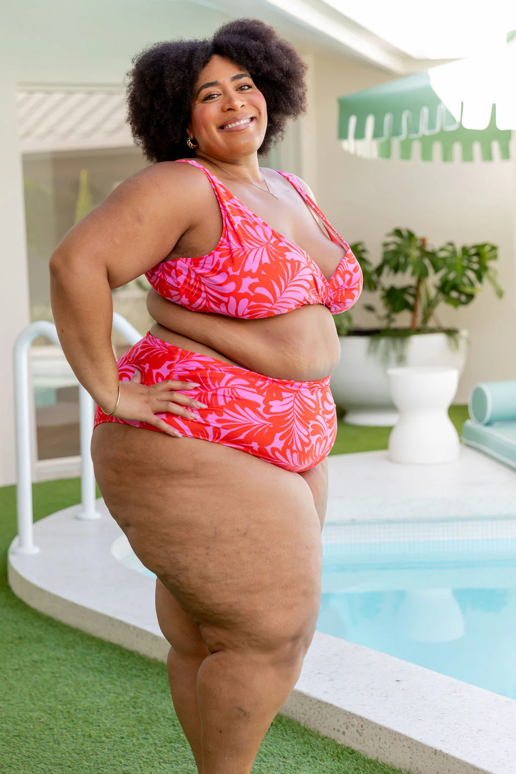 Burleigh Bikini Top in Pink Jungle - Image 28