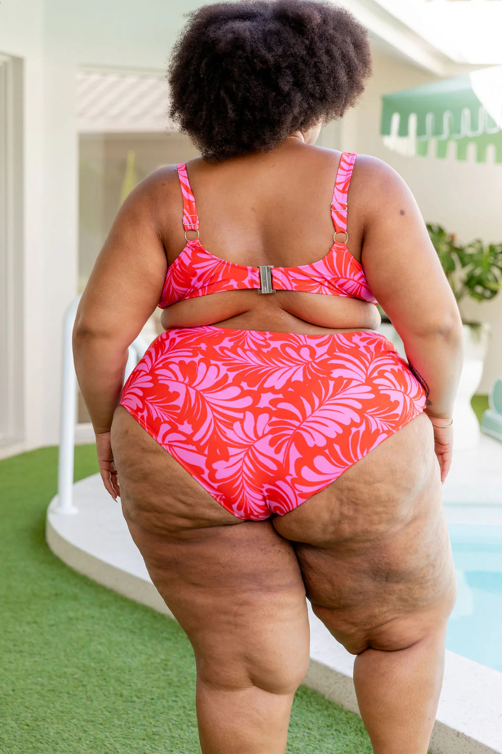 Burleigh Bikini Top in Pink Jungle - Image 29
