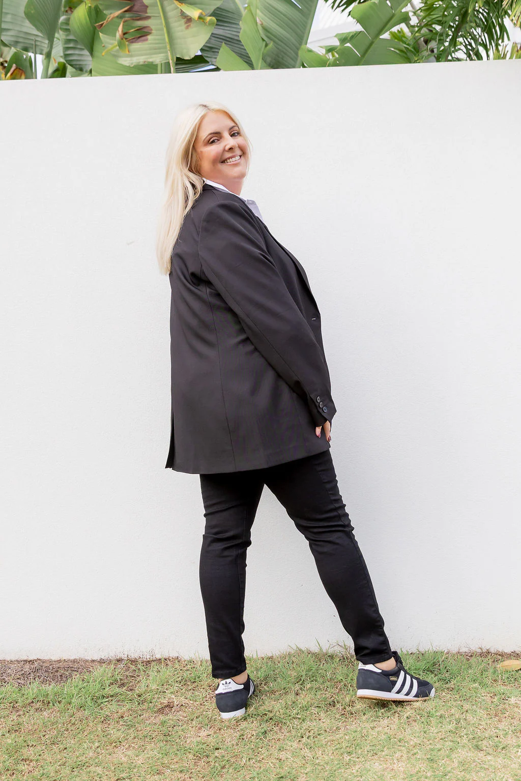 Celine Blazer in Black - Image 10