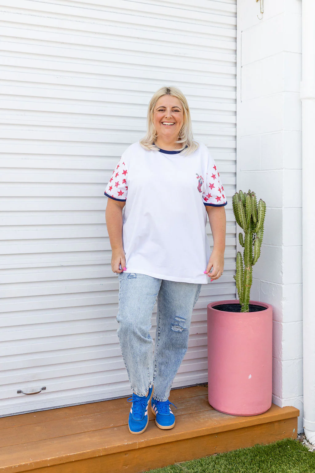 Cerys Jeans in Light Blue Acid Wash - Image 10