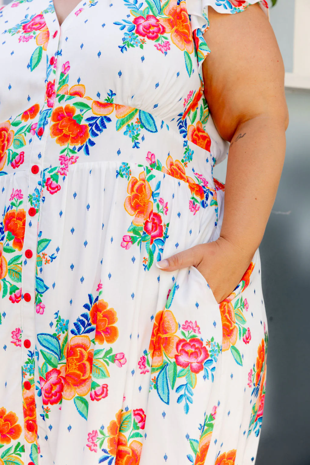 Chelsea Midi Dress in Frida - Image 5