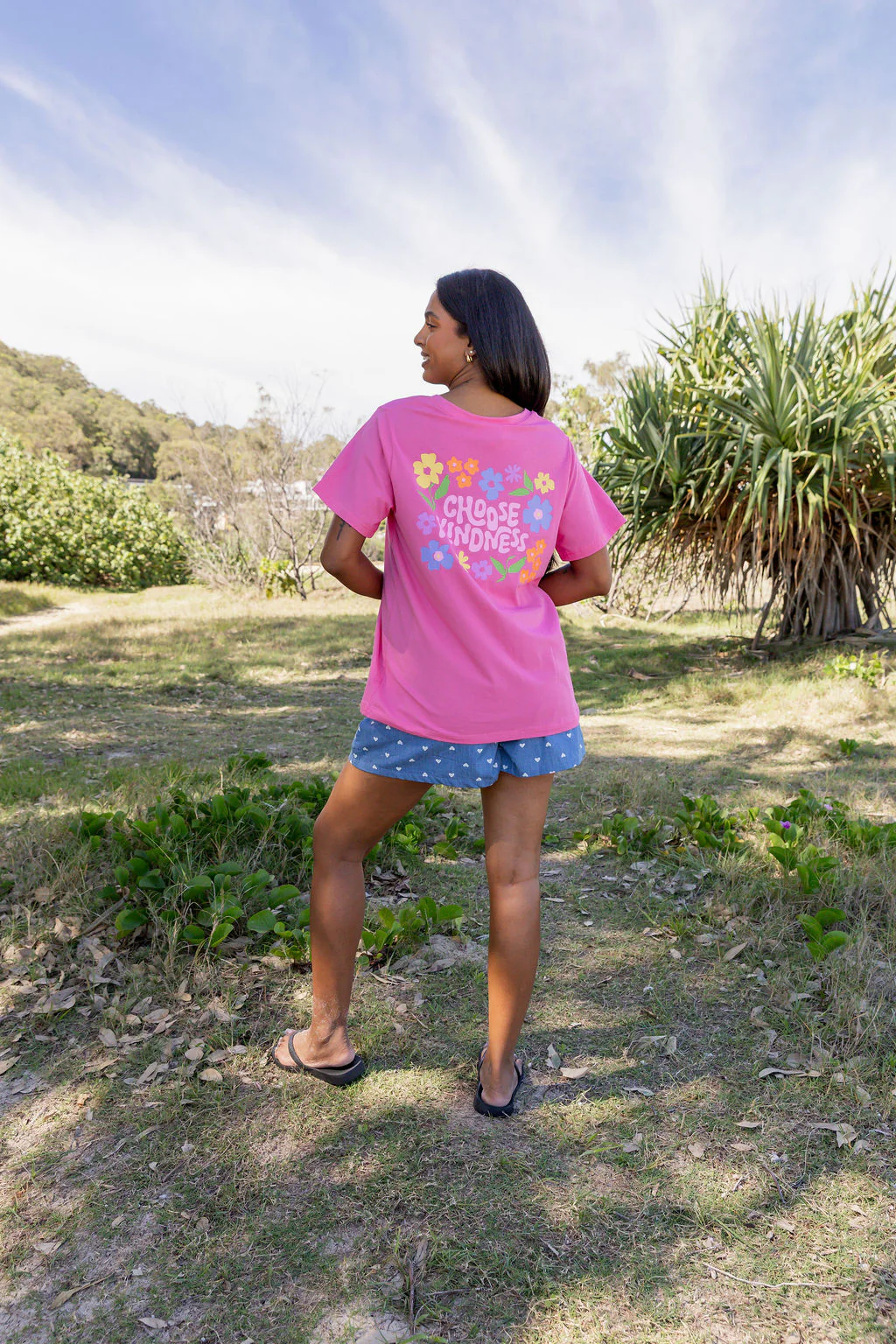 Choose Kindness V-Neck Tee in Pink - Image 11