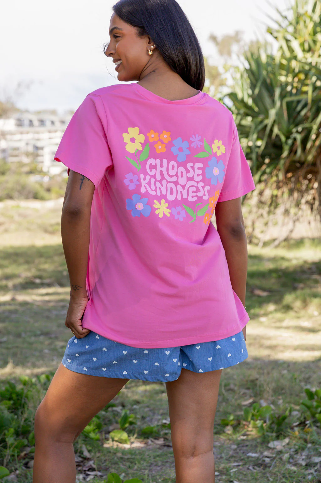 Choose Kindness V-Neck Tee in Pink - Image 2