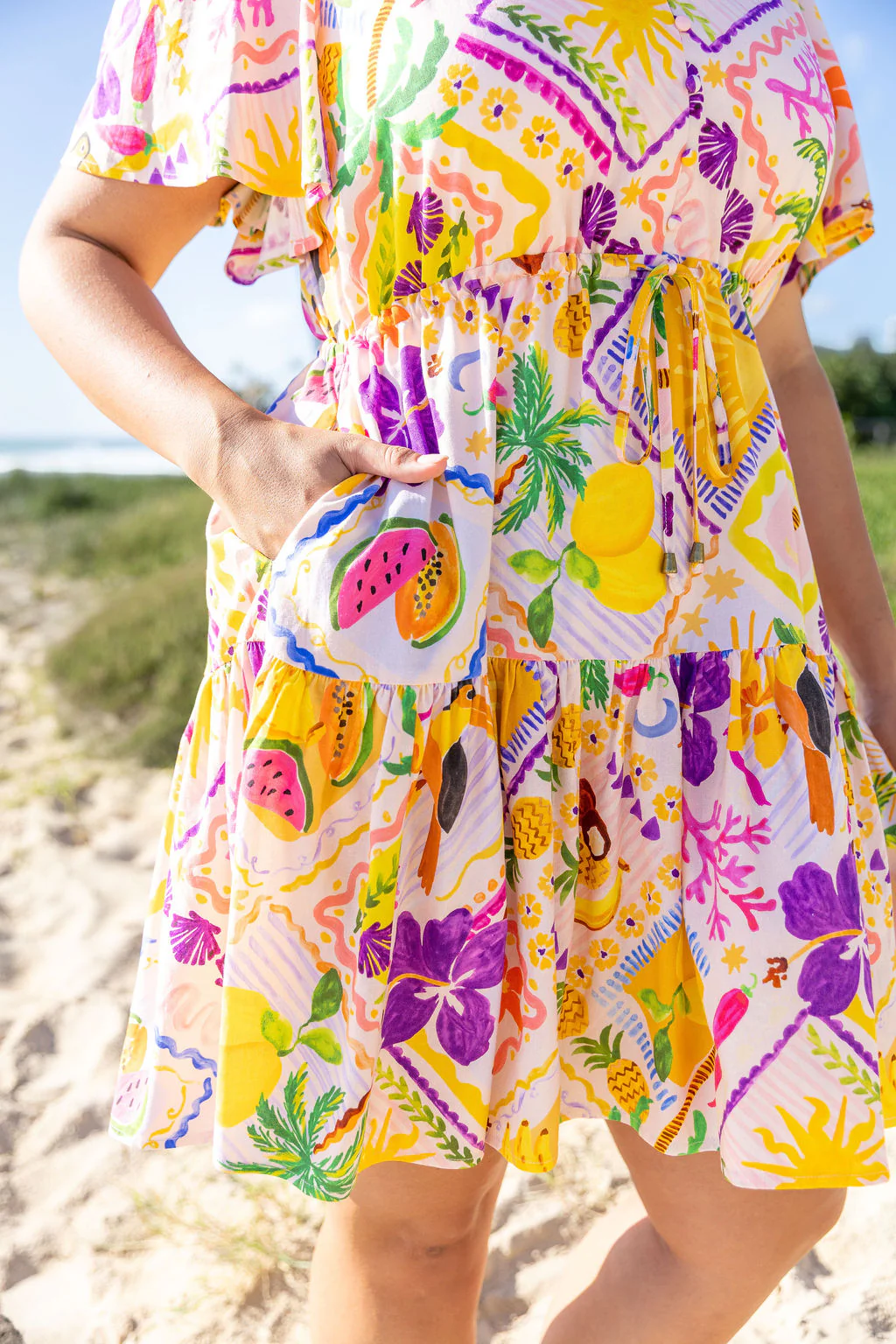 Esmae Linen Blend Dress in Toucan Paradise - Image 12