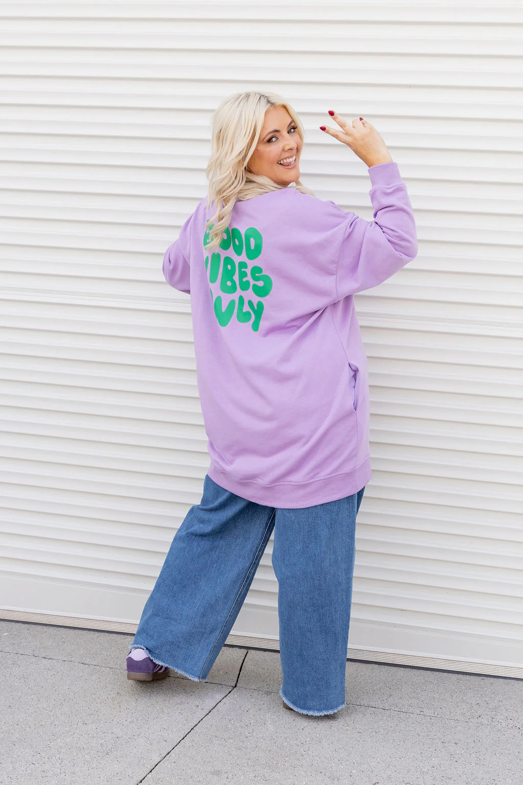 Evan Longline Sweatshirt in Good Vibes Lilac - Image 11