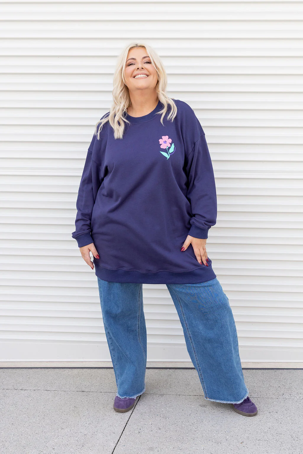 Evan Longline Sweatshirt in Kindness Navy - Image 12