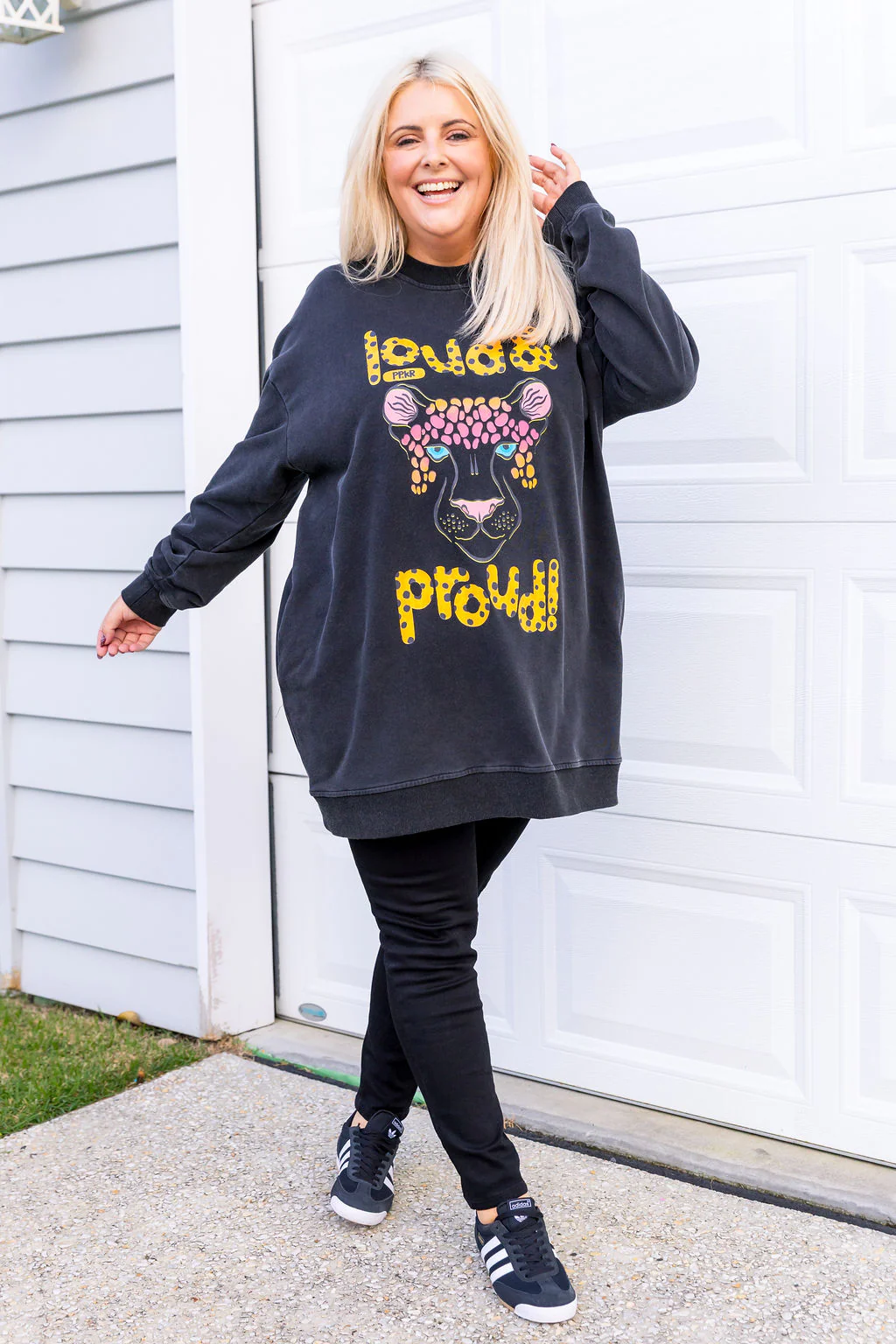 Evan Longline Sweatshirt in Loud Black Acid Wash by Kasey Rainbow - Image 4