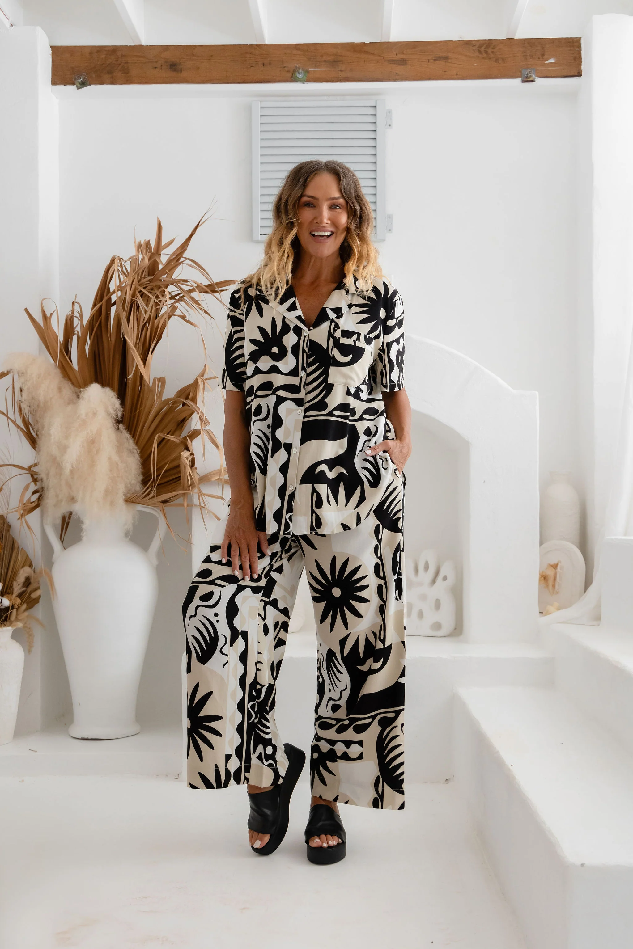 Gina Linen Blend Pant in Neptune - Image 5