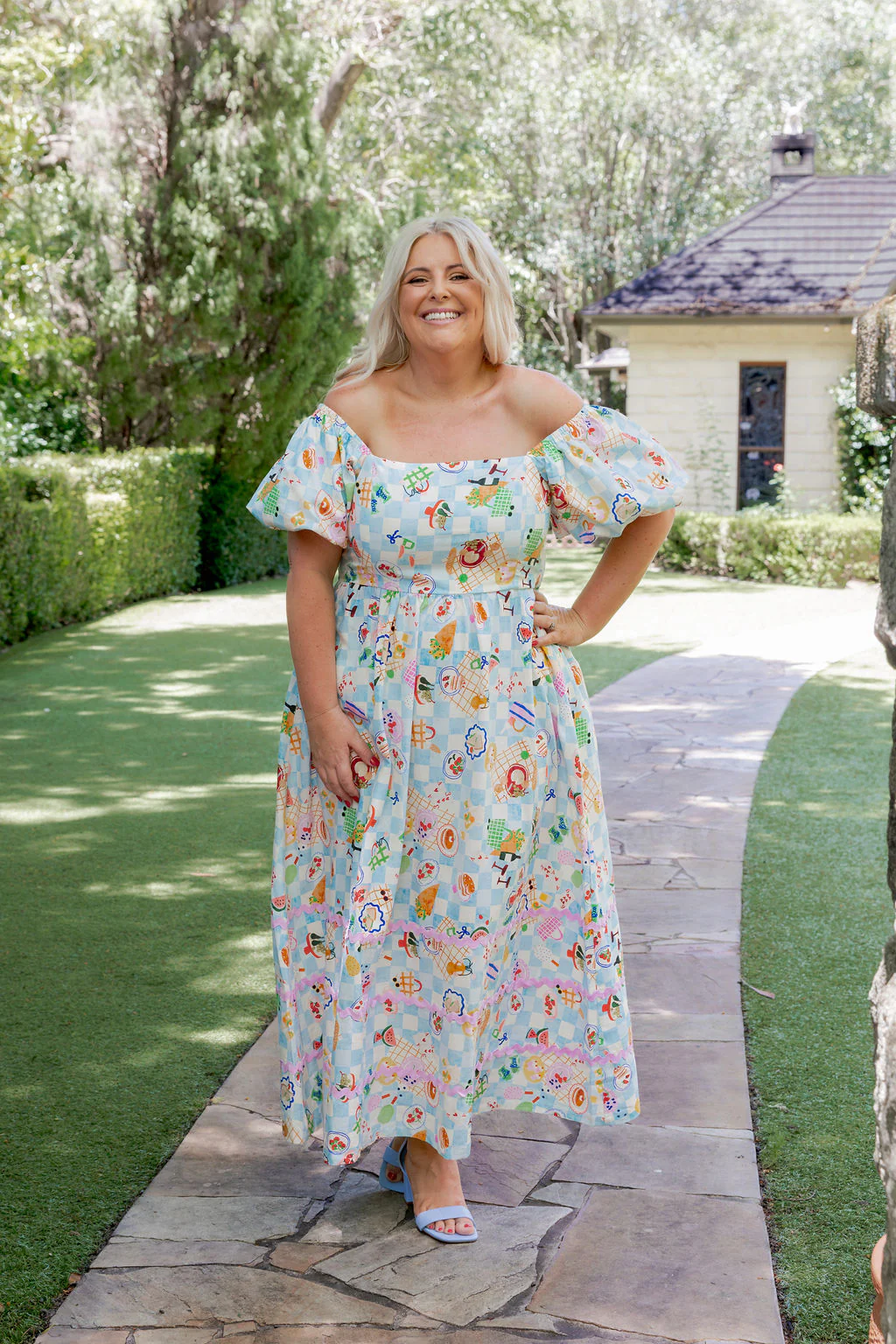 Giovanna Linen Blend Maxi Dress in Picnic - Image 3