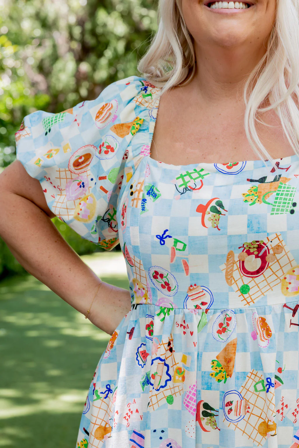 Giovanna Linen Blend Maxi Dress in Picnic - Image 7