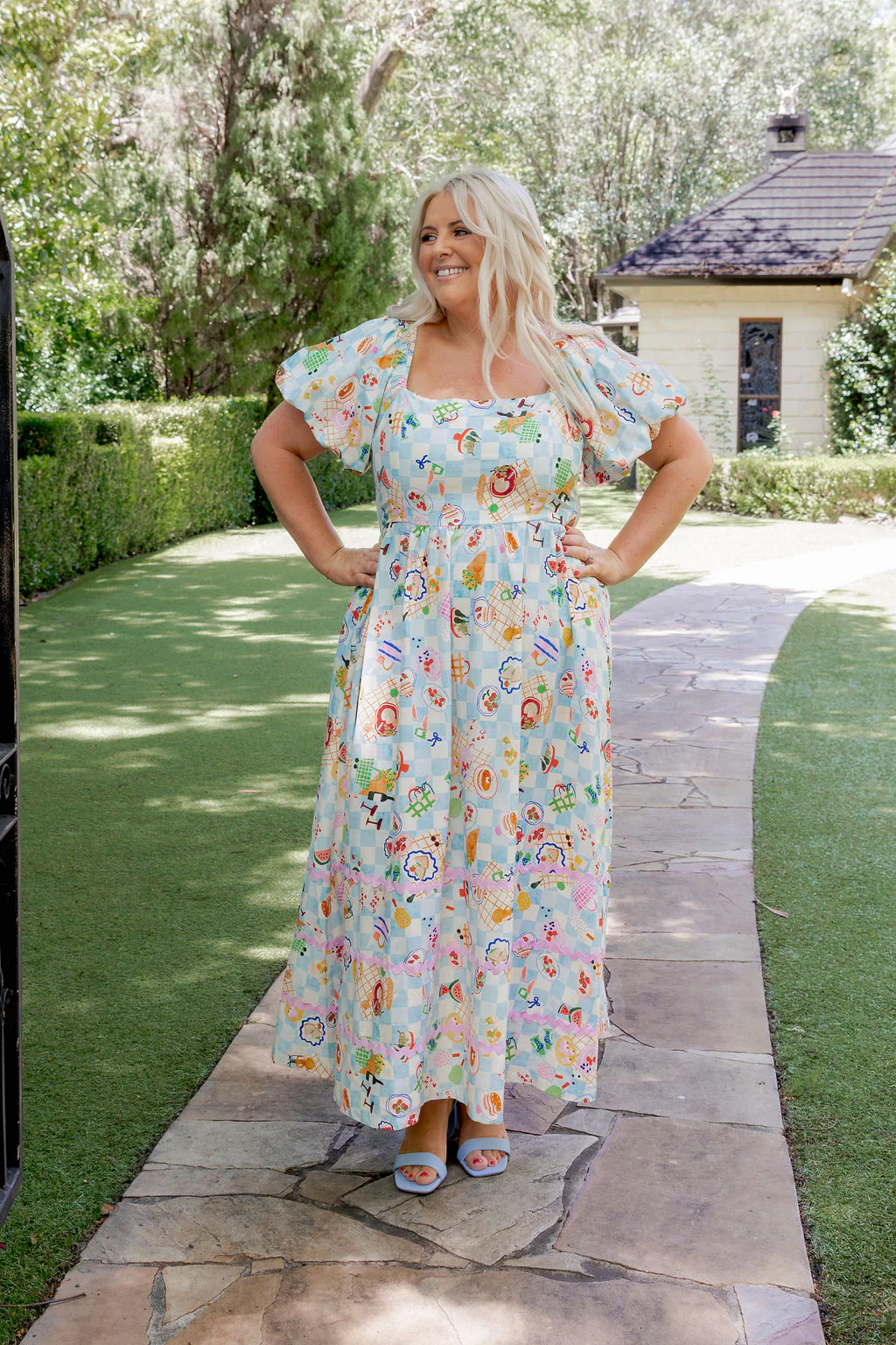 Giovanna Linen Blend Maxi Dress in Picnic - Image 8