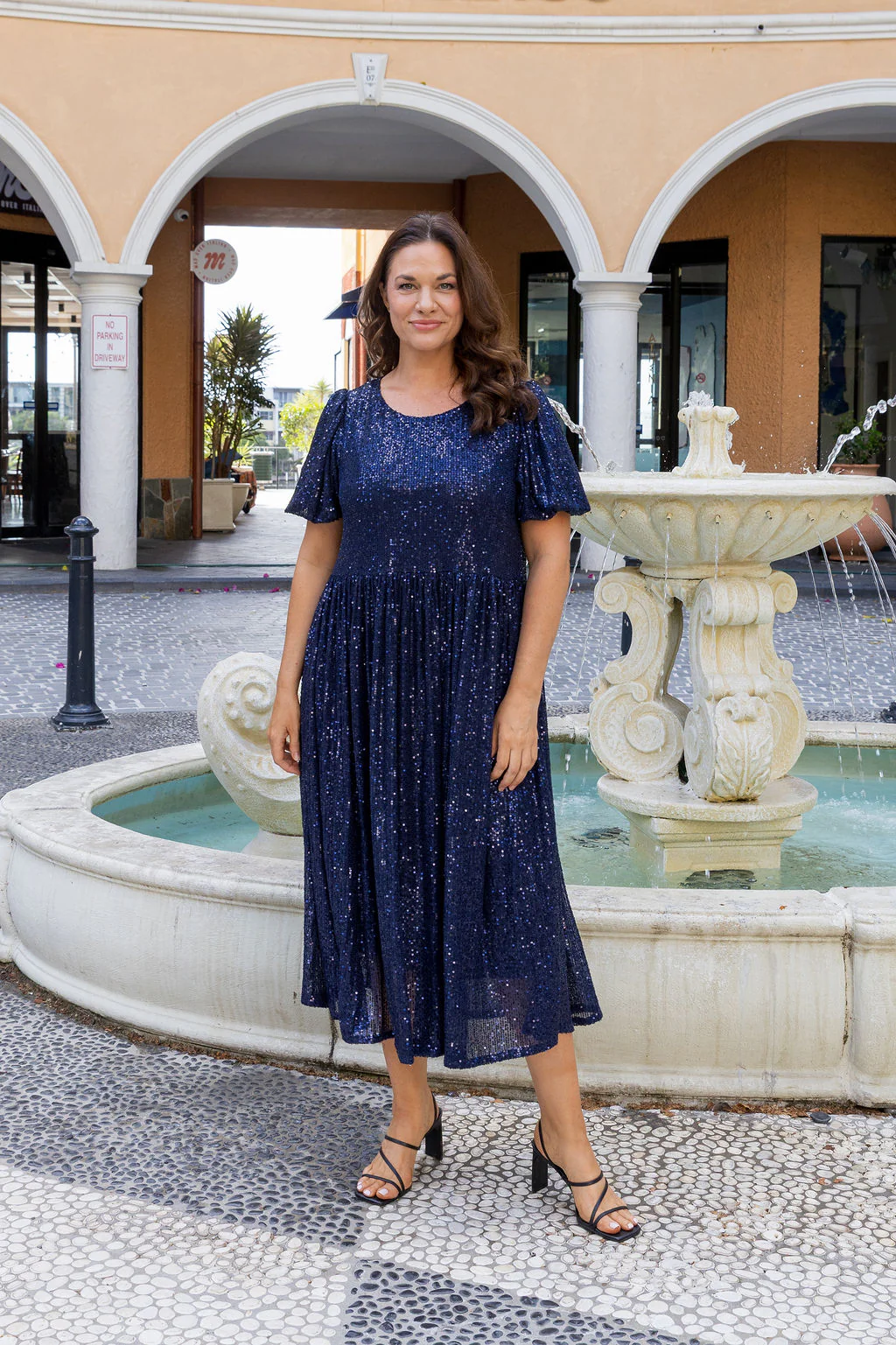Glimmer Sequin Midi Dress in Navy - Image 5