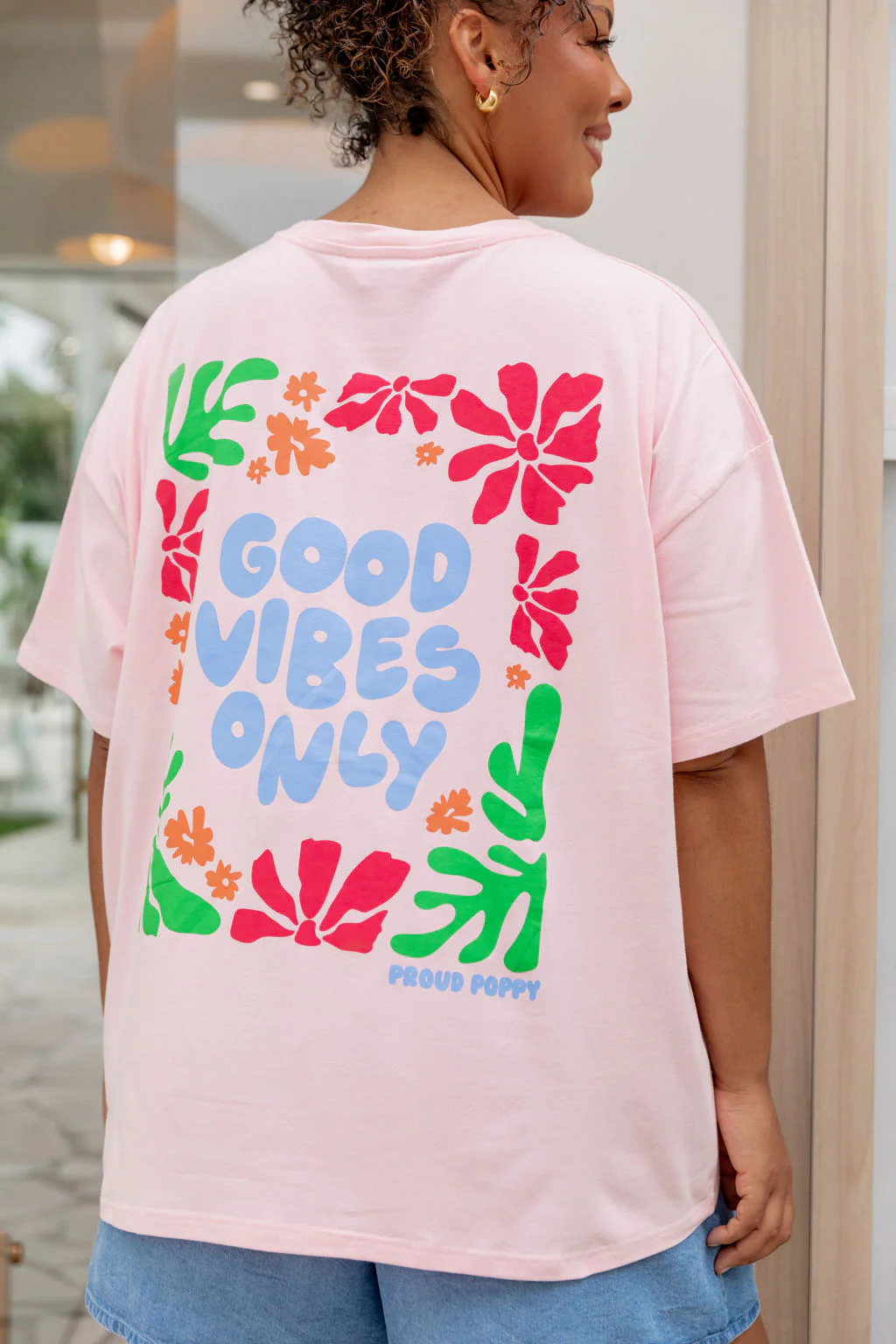 Good Vibes Tee in Pink - Image 13