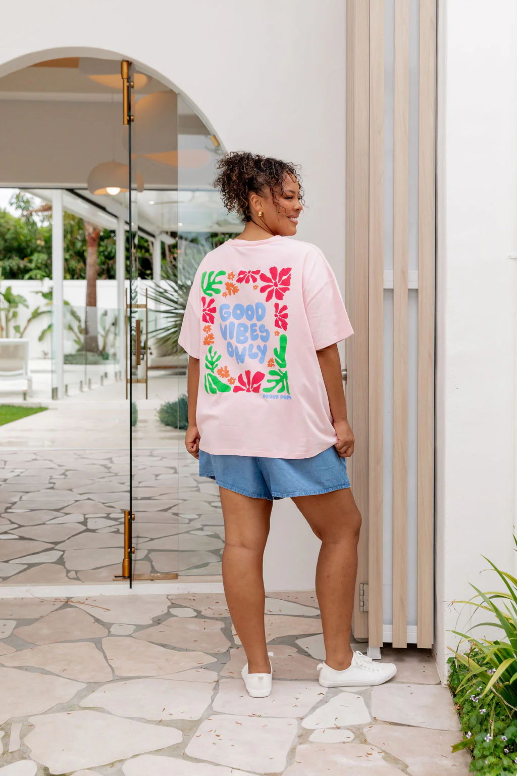 Good Vibes Tee in Pink - Image 29