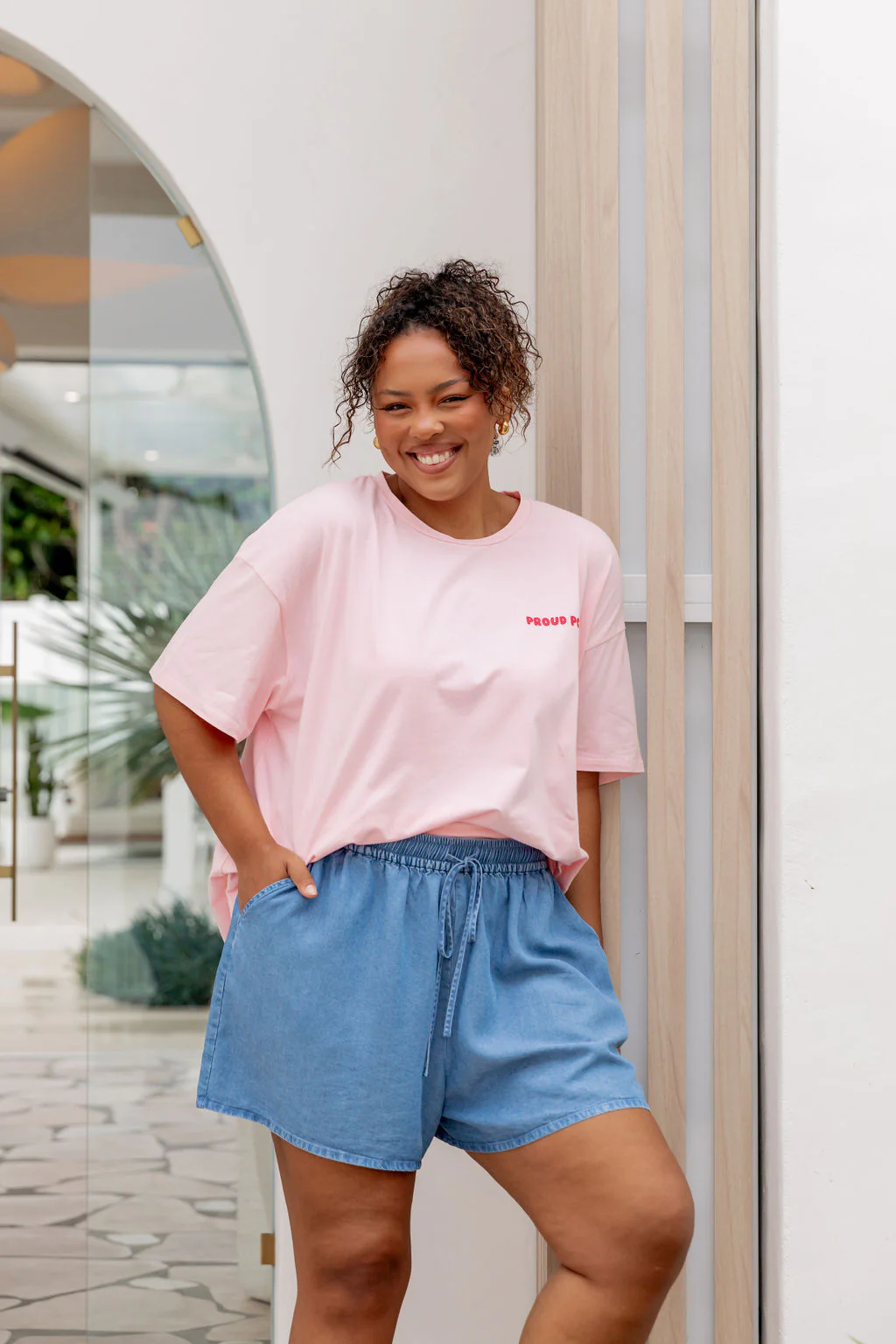 Good Vibes Tee in Pink - Image 37