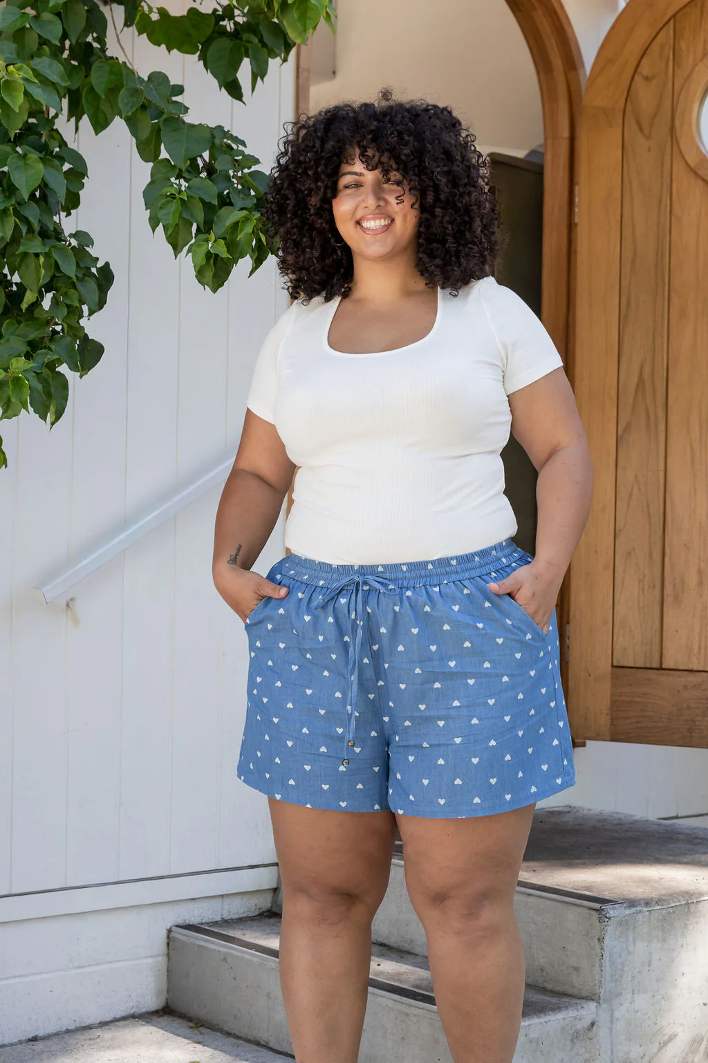 Harlow Shorts in Chambray Hearts - Image 20