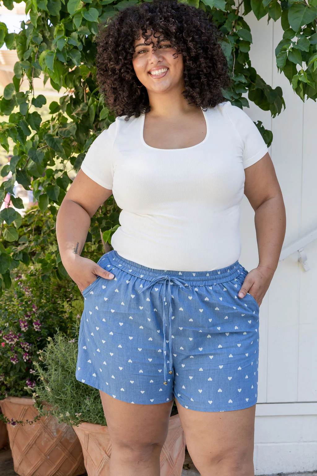 Harlow Shorts in Chambray Hearts - Image 21