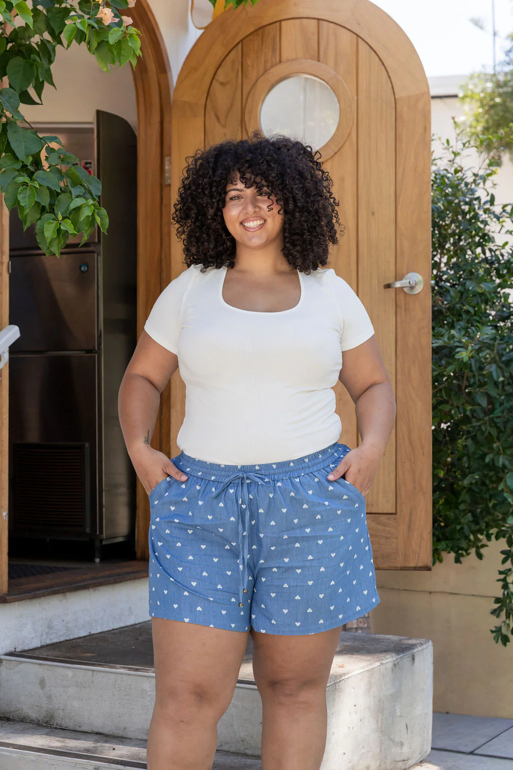 Harlow Shorts in Chambray Hearts - Image 25