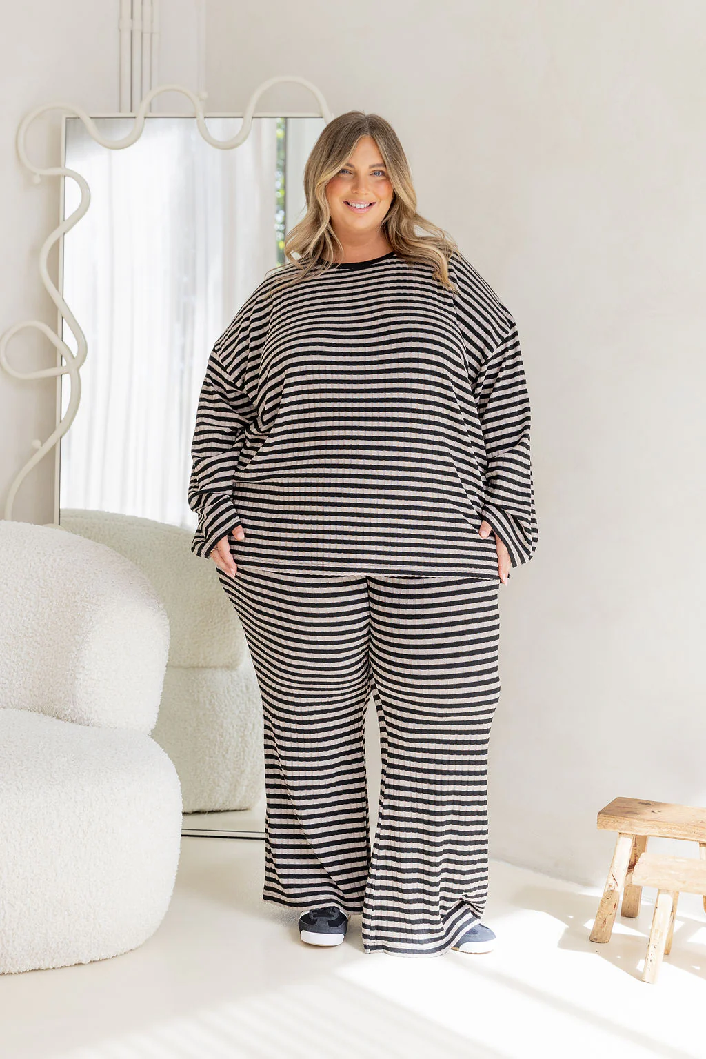 Henry Lounge Knit Pant in Black/Grey Stripe - Image 10