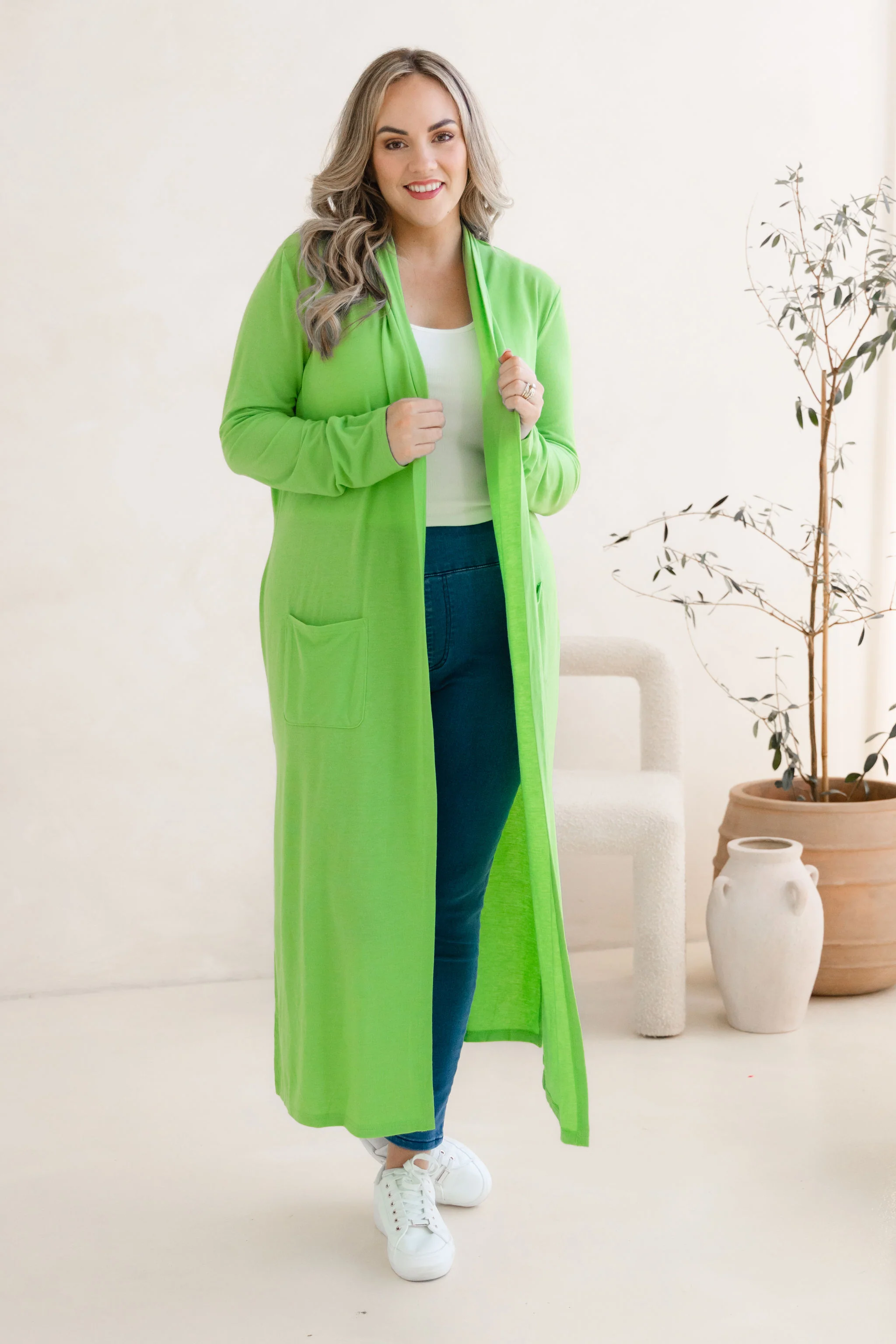 Jane Cardi Maxi Length in Apple - Image 3