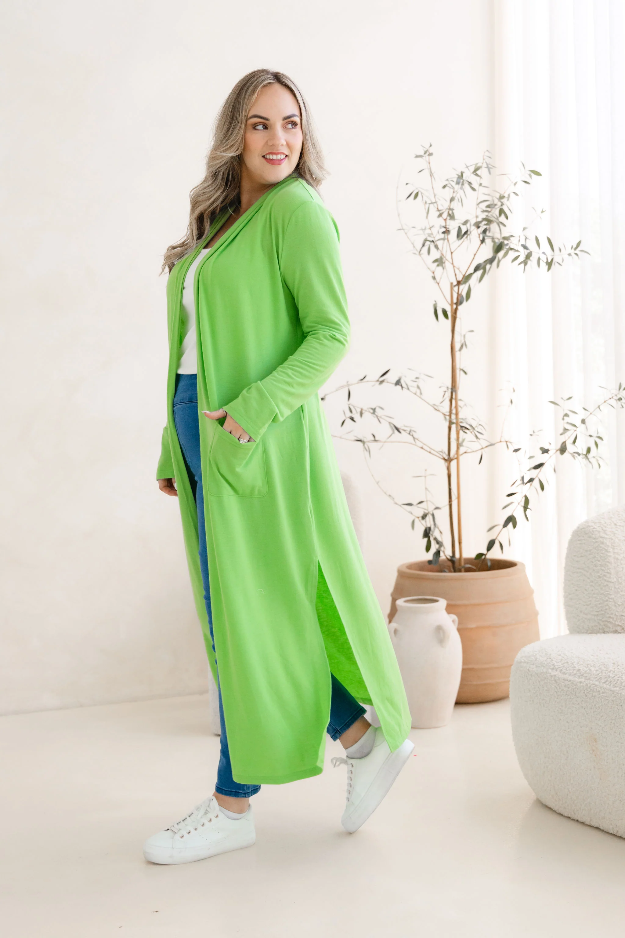 Jane Cardi Maxi Length in Apple - Image 5