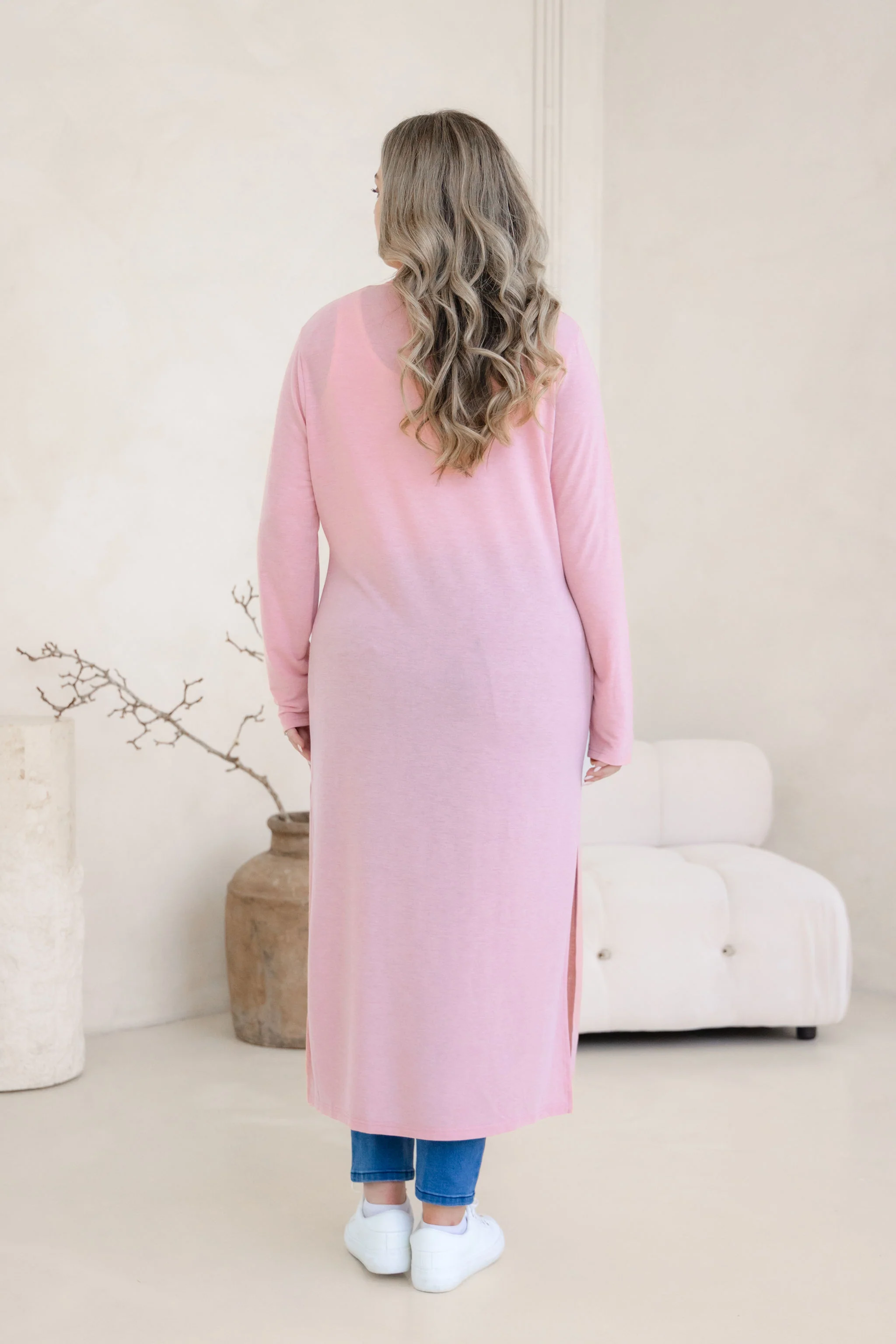 Jane Cardi Maxi Length in Dusty Pink - Image 9