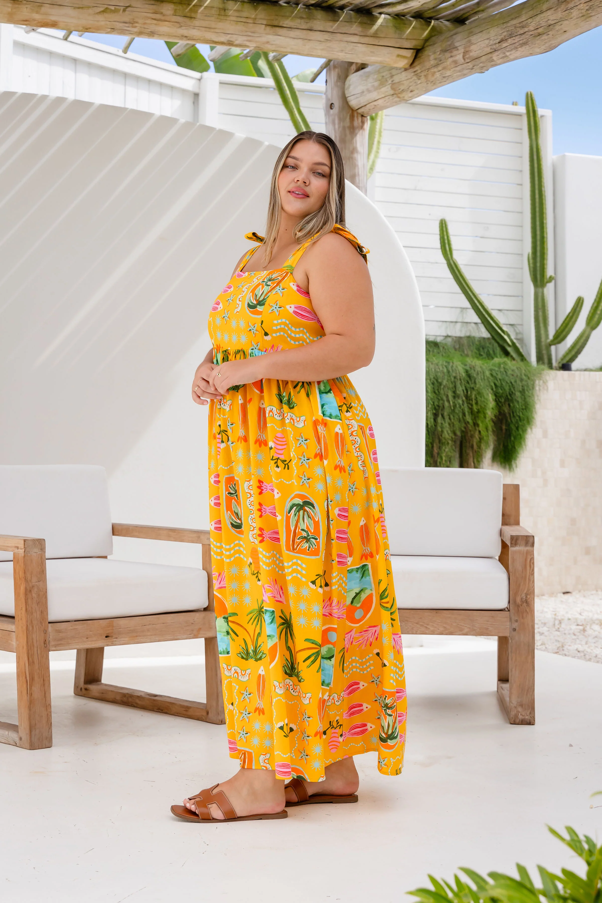 Juno Linen Blend Maxi Dress in Star Fish Fiesta - Image 9