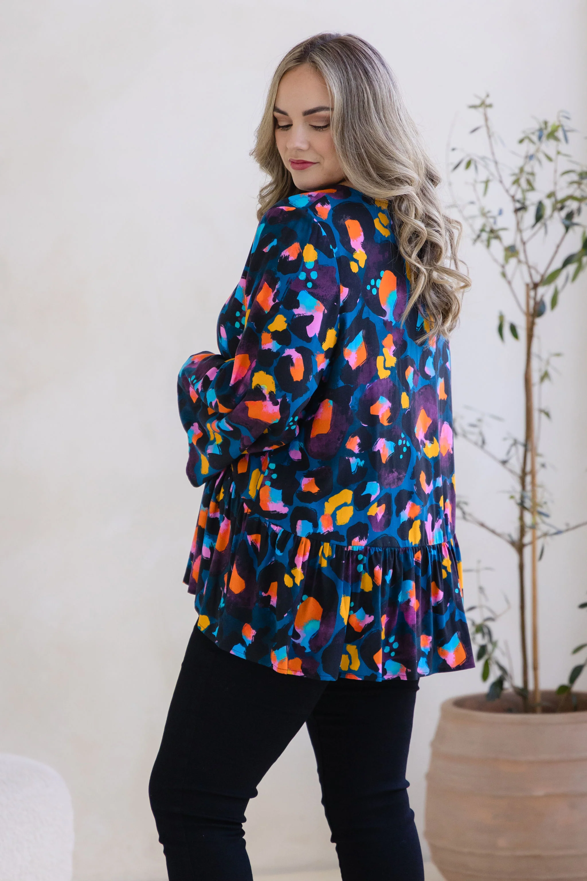 Long Sleeve Peak Top in Verona by Kasey Rainbow - Image 4