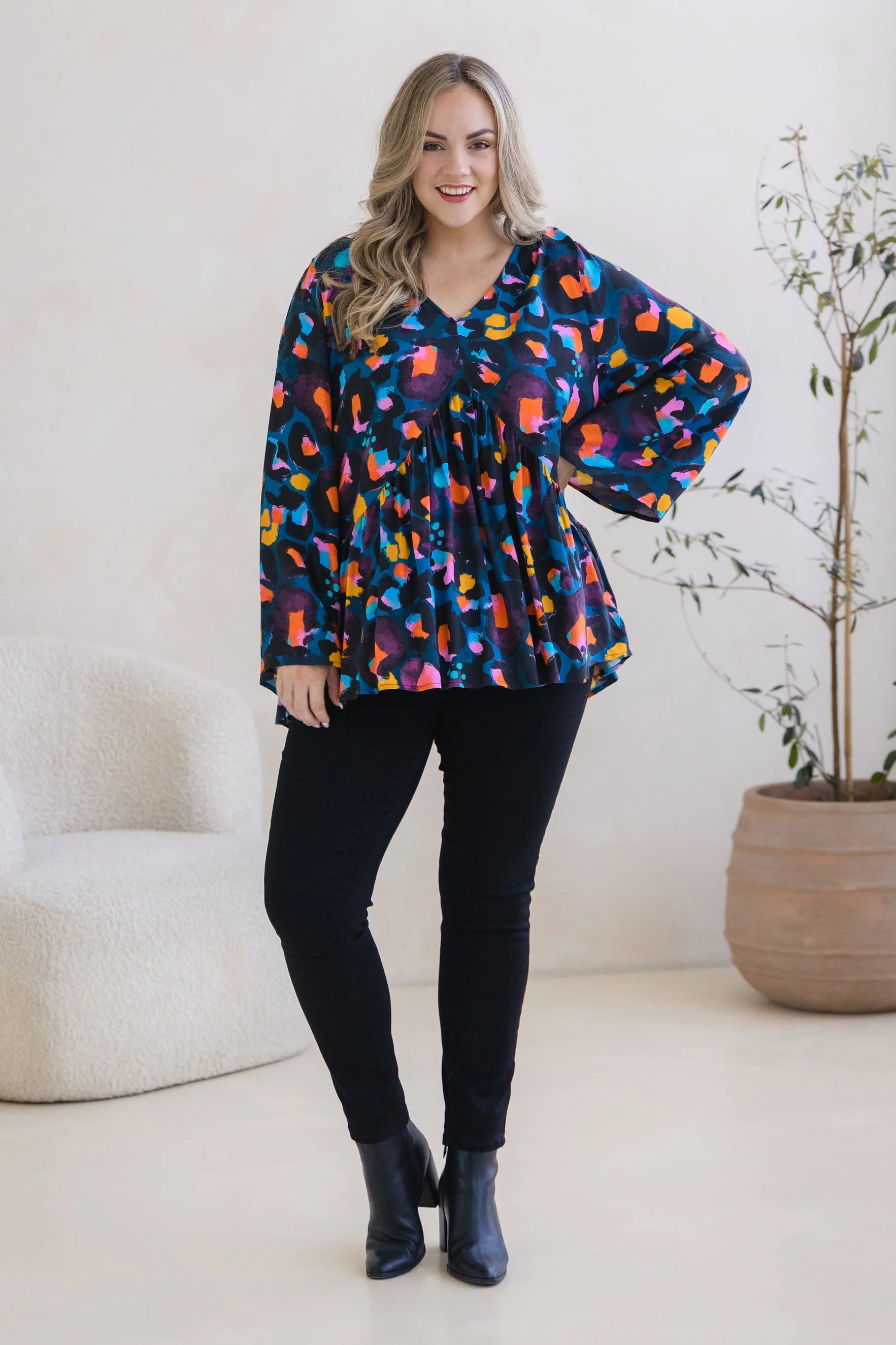 Long Sleeve Peak Top in Verona by Kasey Rainbow - Image 6