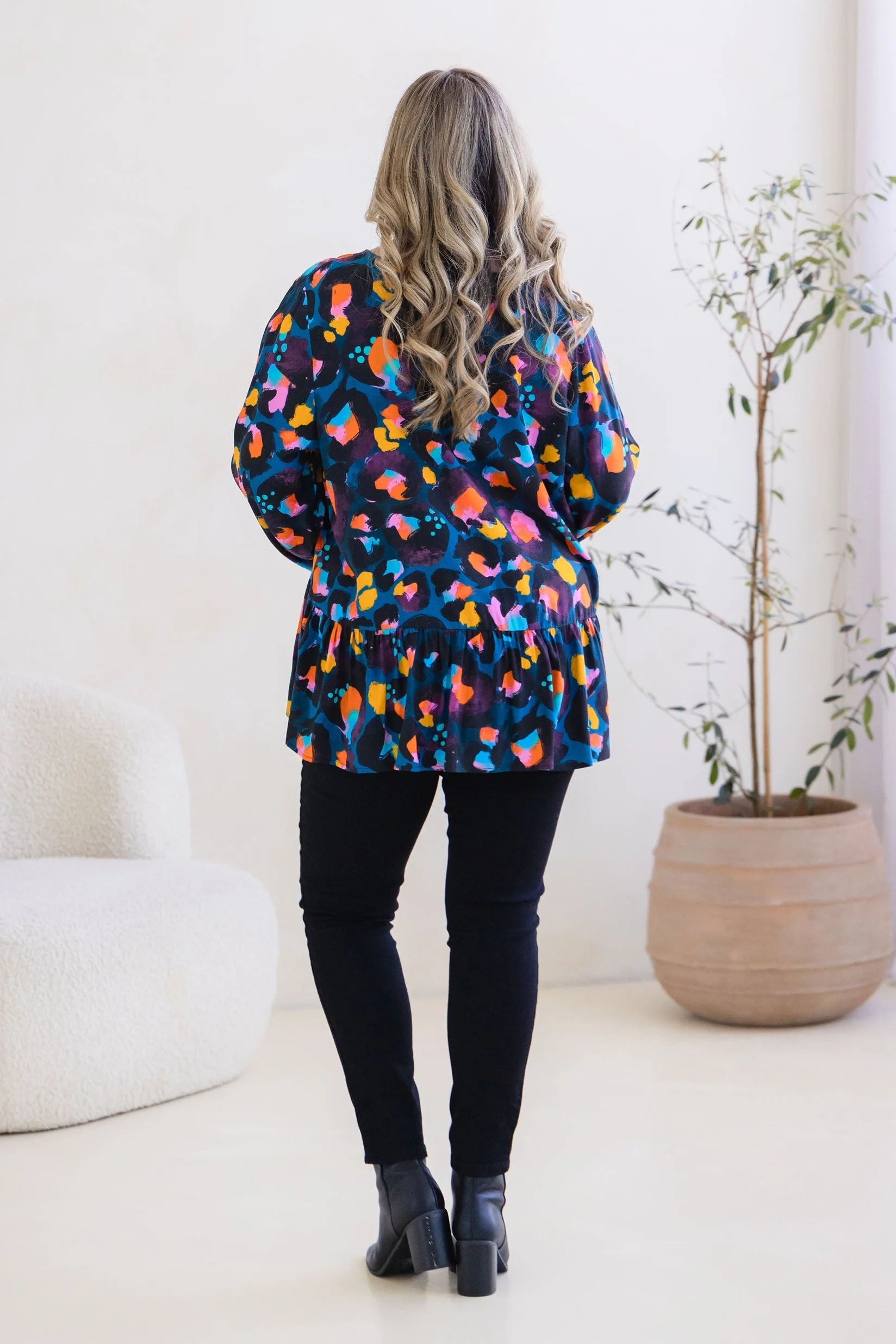 Long Sleeve Peak Top in Verona by Kasey Rainbow - Image 9