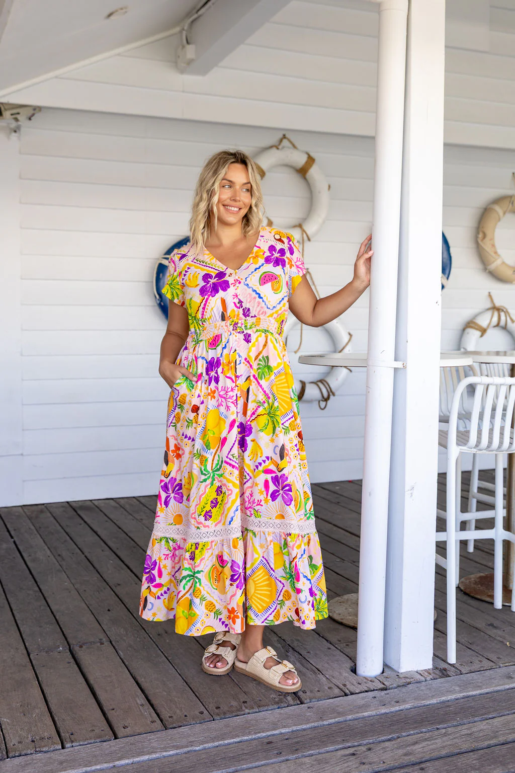 Louisa Linen Blend Maxi Dress in Toucan Paradise - Image 4