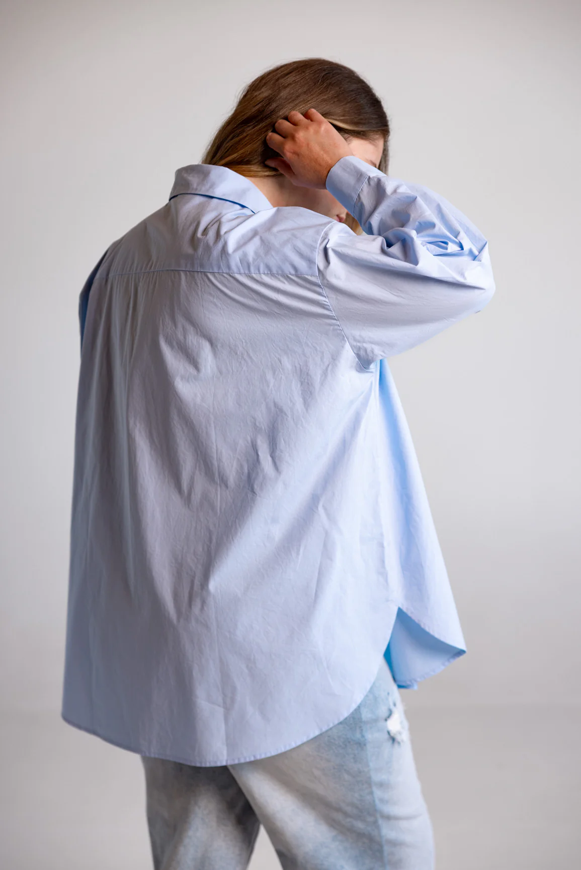 Lula Oversized Shirt in Baby Blue - Image 13