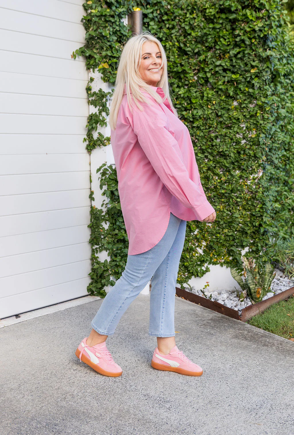 Lula Oversized Shirt in Barbie Pink - Image 9