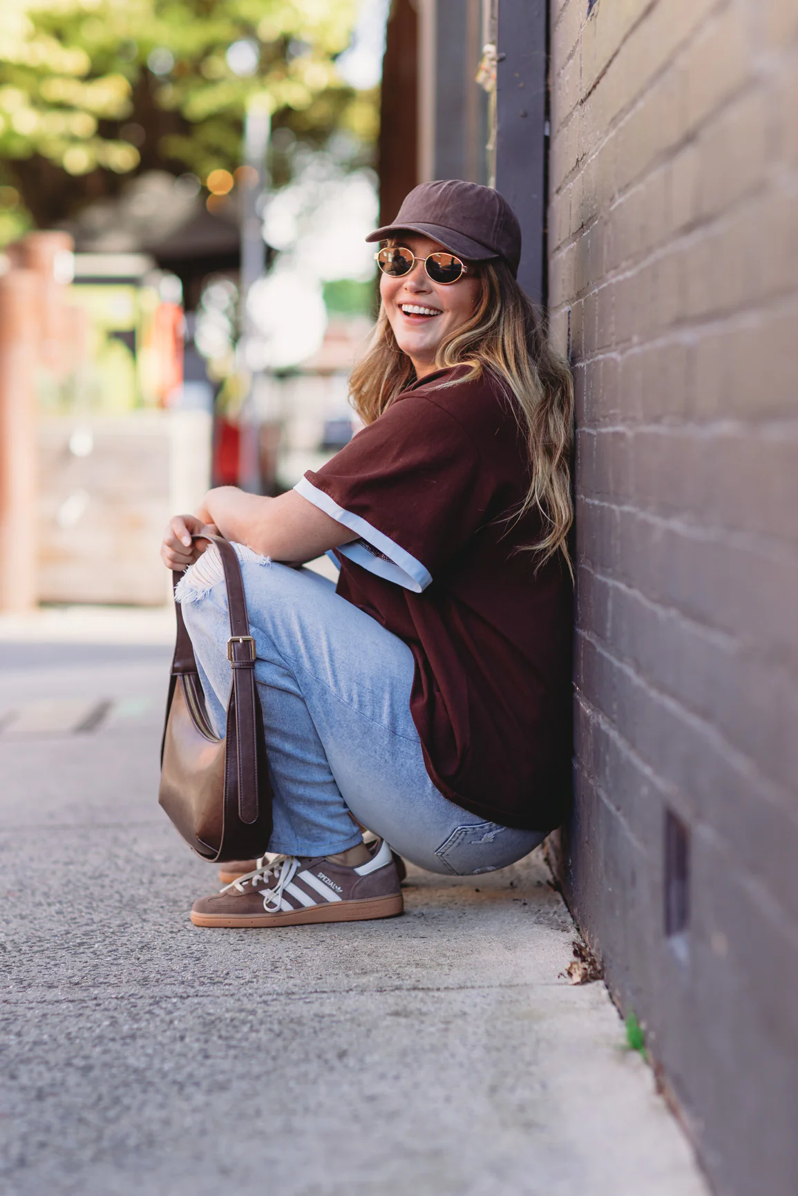 Nikita Heavyweight Cotton Tee in Chocolate Brown & Blue Contrast - Image 9