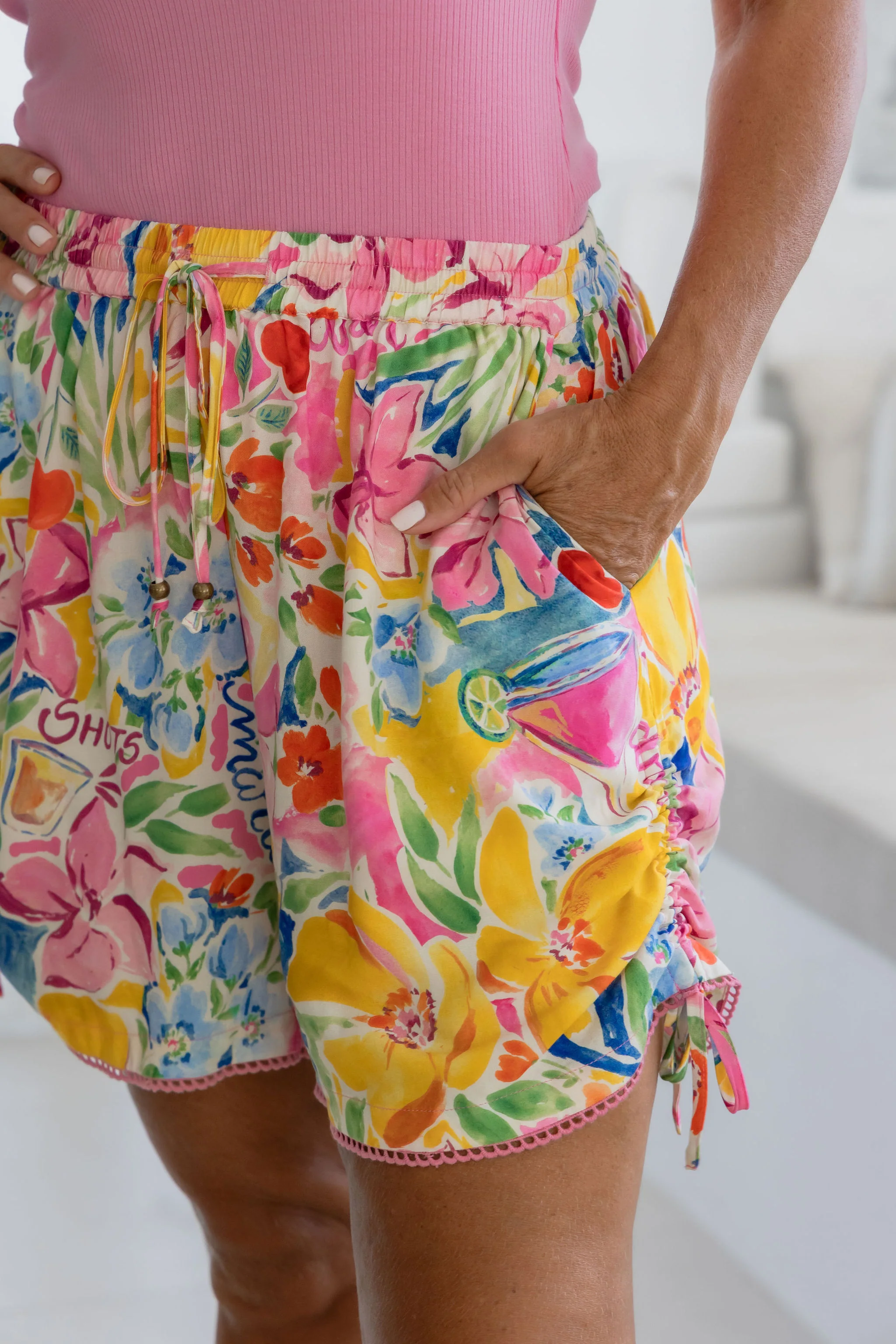 Palmer Trim Shorts in Vaycay Vibes