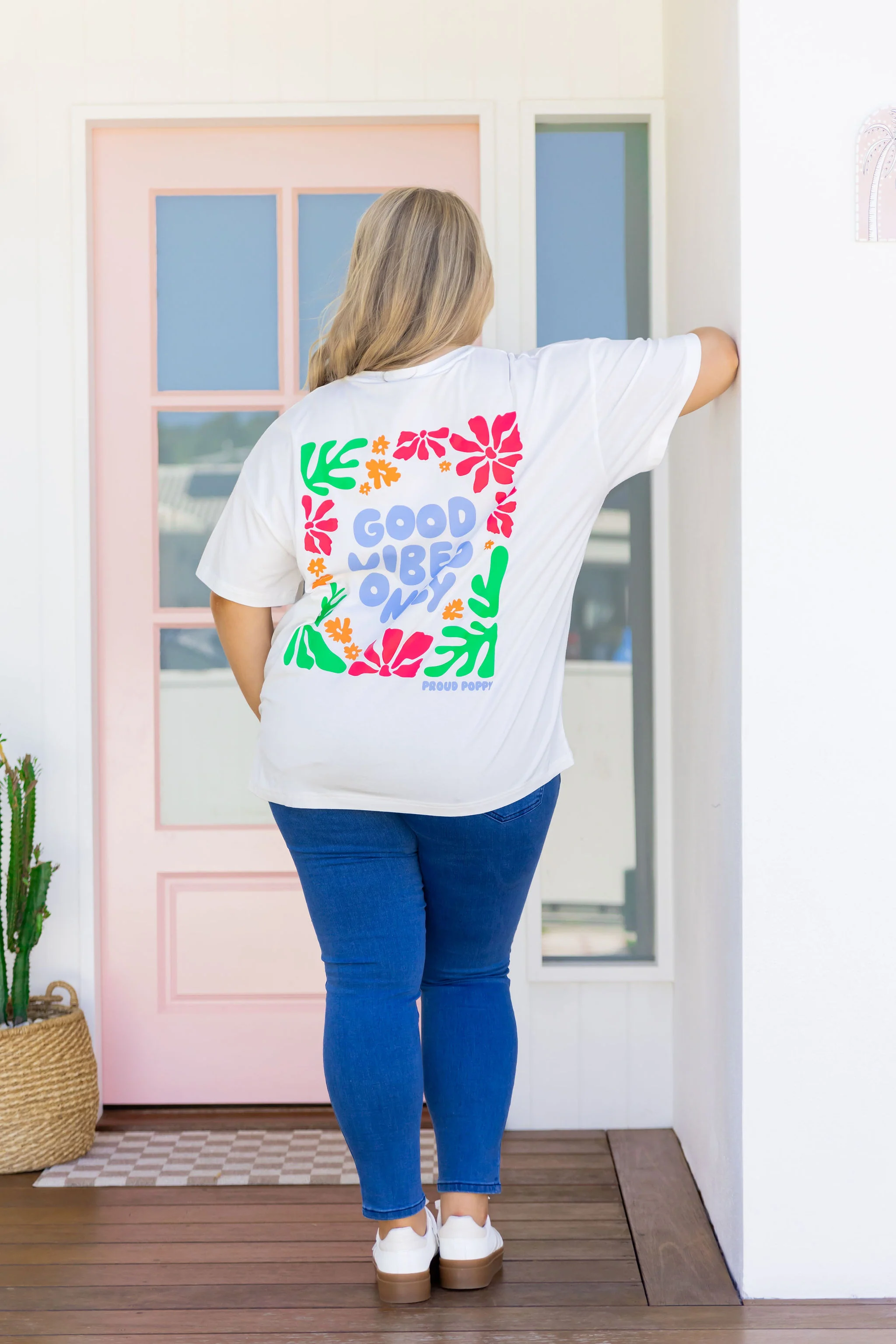 Good Vibes Tee in White - Image 6
