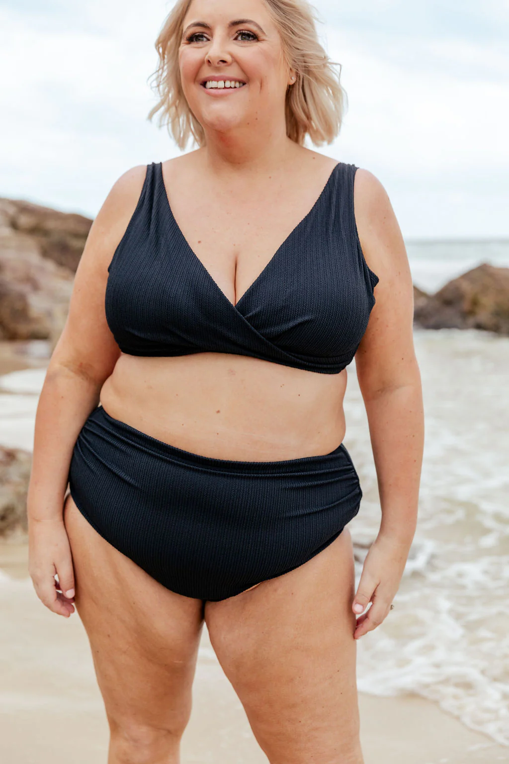 Miami Bikini Pants in Black - Image 3